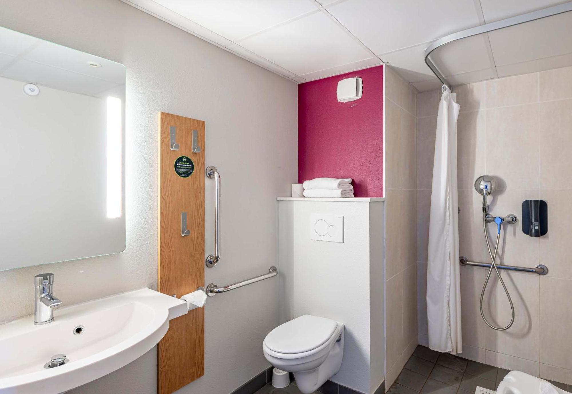 Double Room Disability Access,1699063195:JPEG