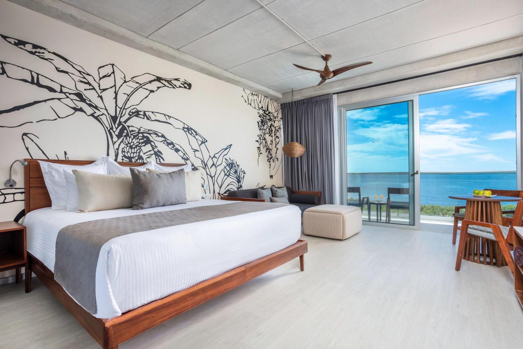 Suite Junior Deluxe con vistas a la bahía - Cama extragrande