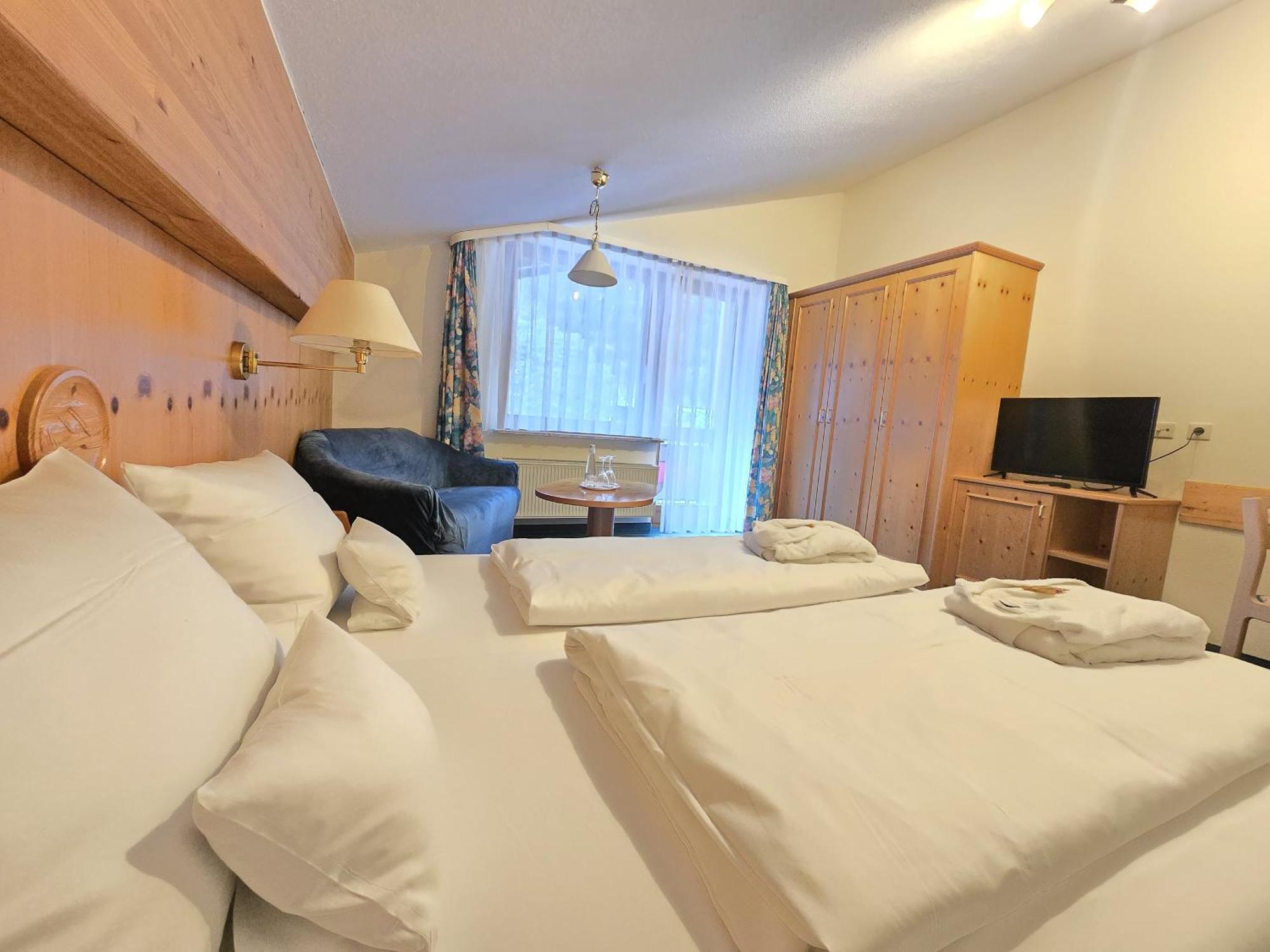 Deluxe Family Suite,1638474057:JPEG