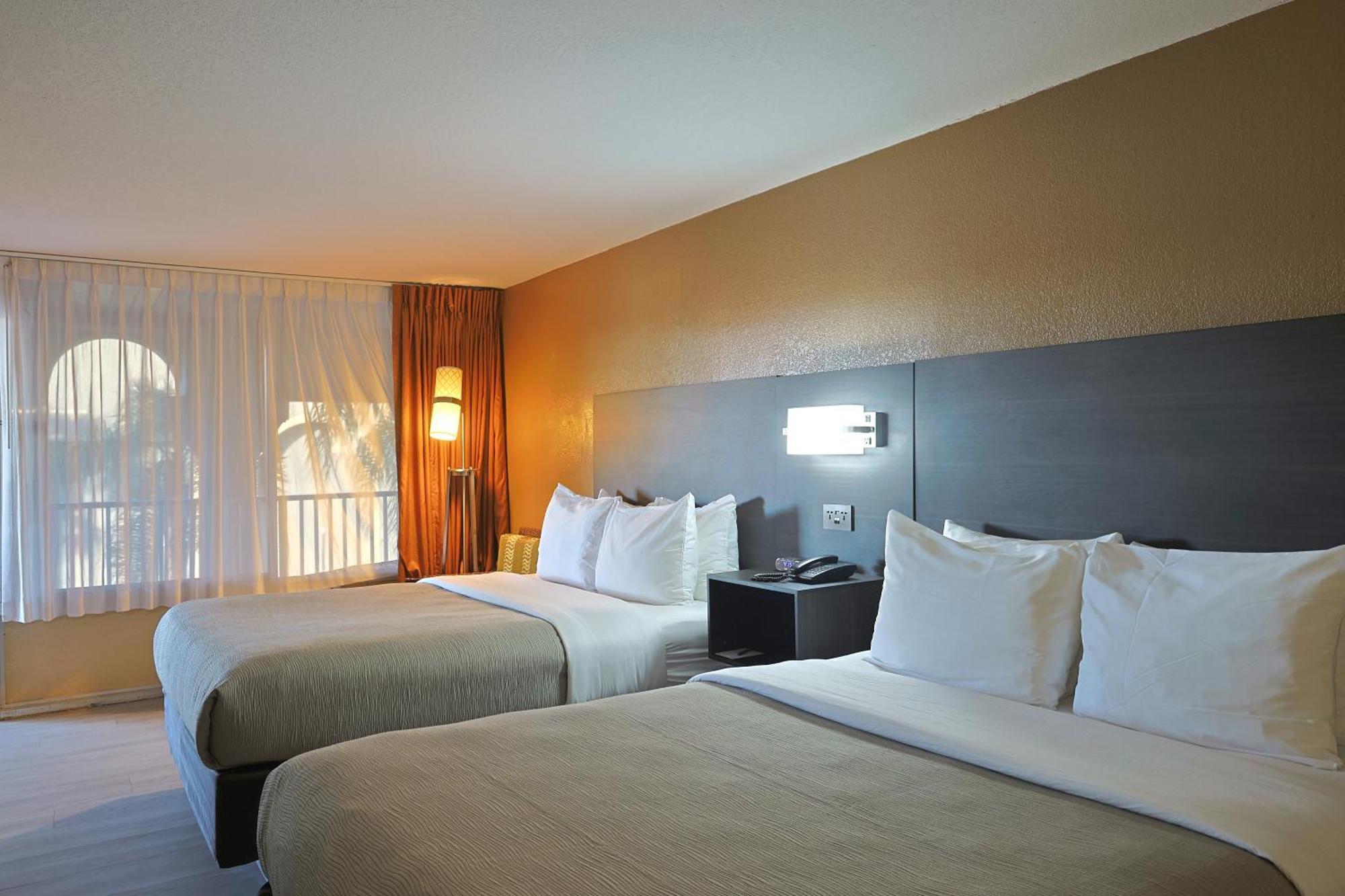 Queen Room Two Queen Beds