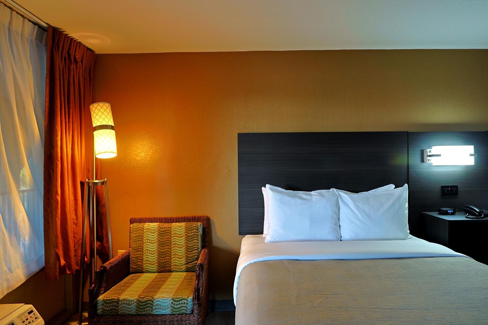 Queen Room Two Queen Beds