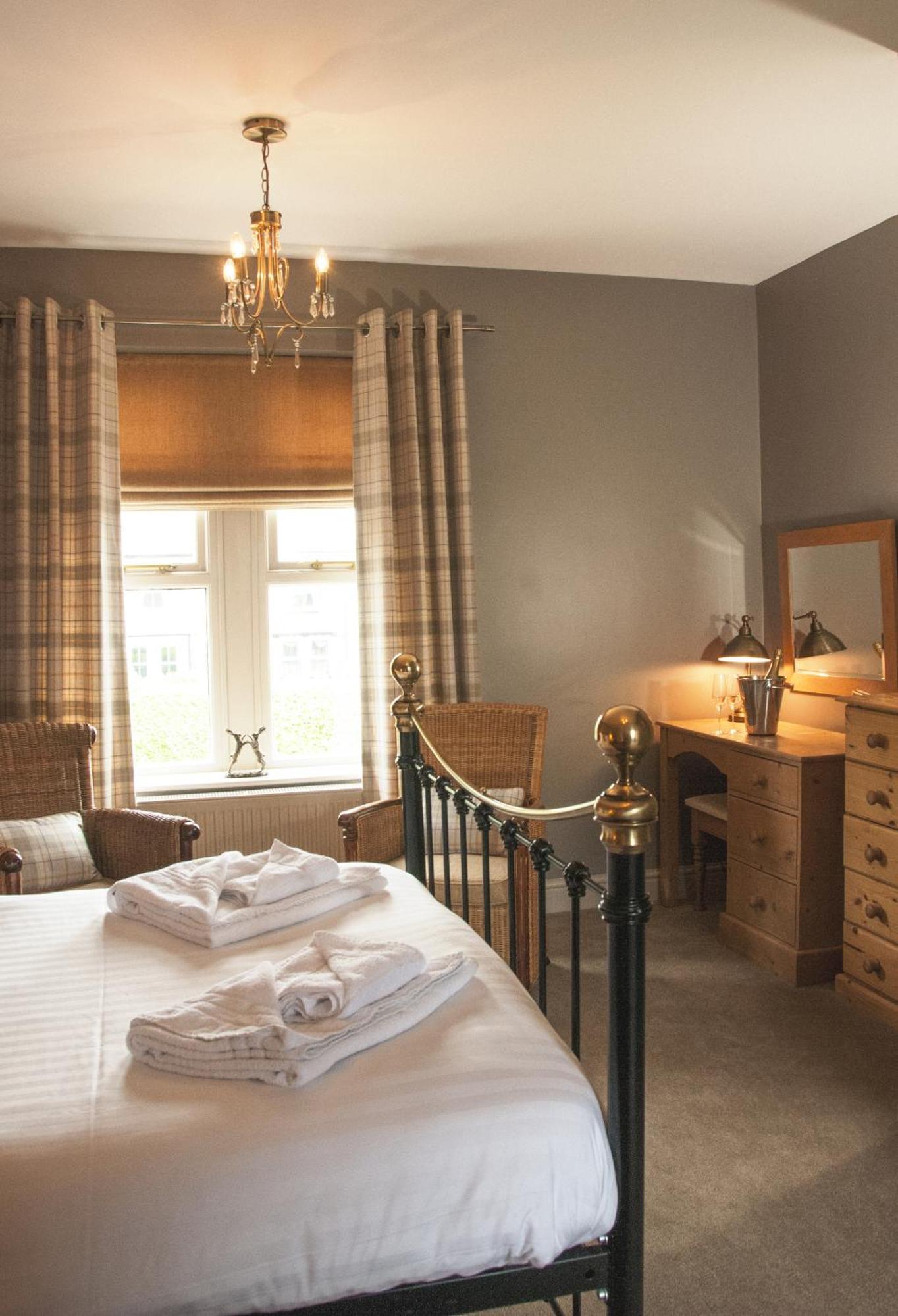 Standard King Room