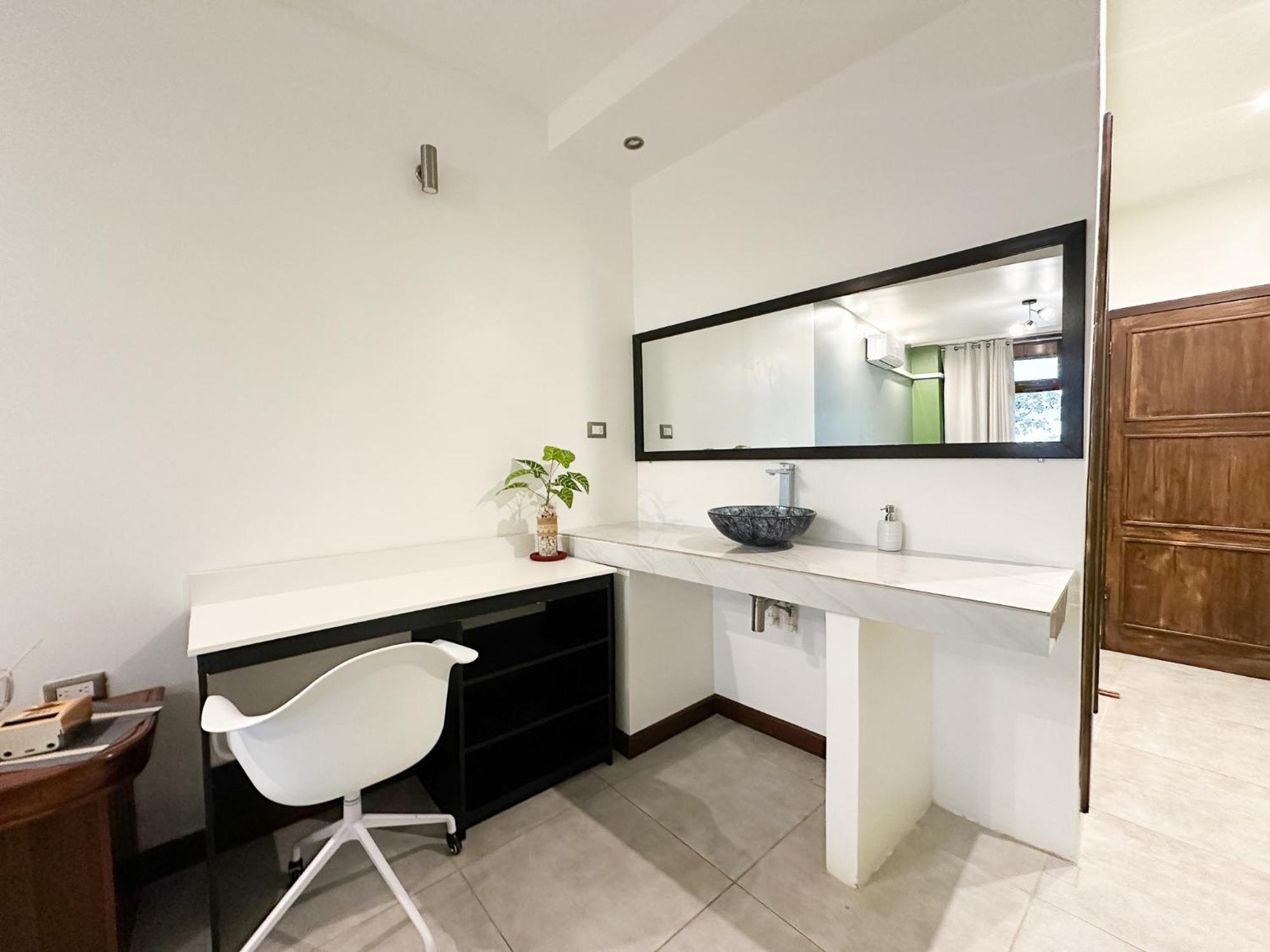 Habitación Triple con vistas al lago