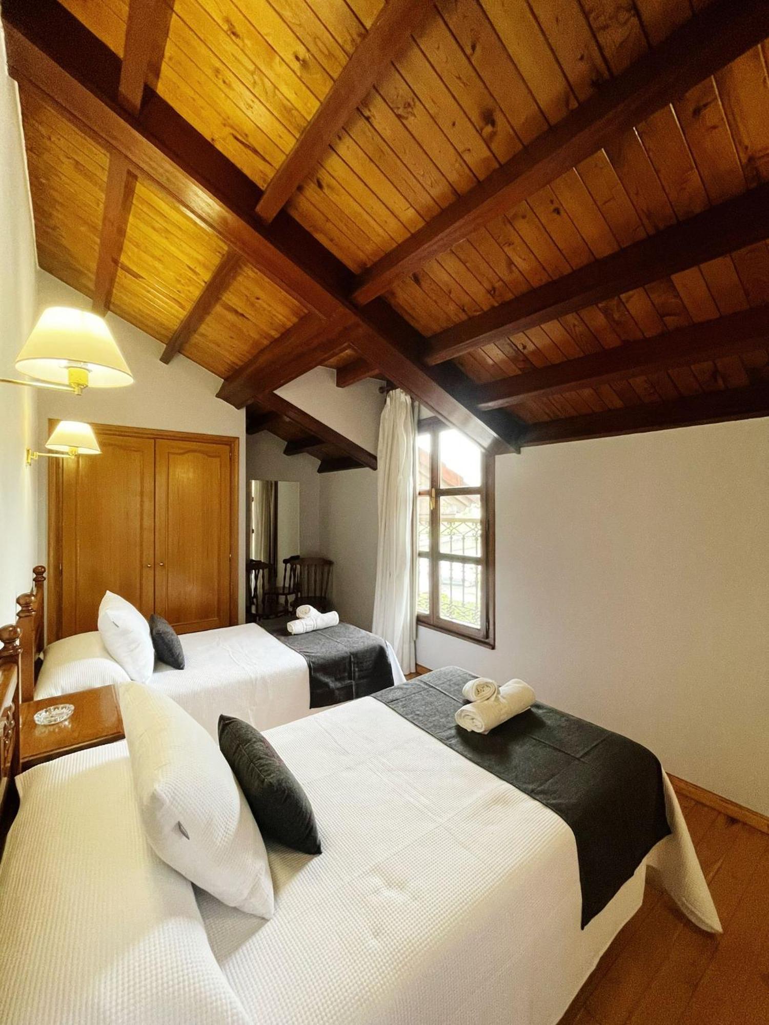 Twin Room,1639453699:JPEG