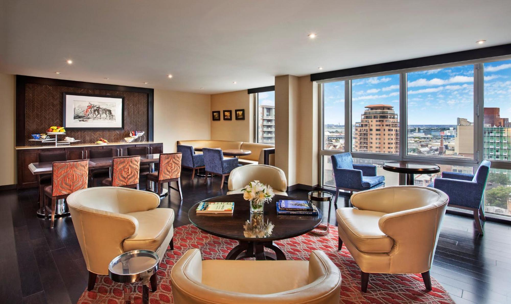 Club King Executive Club level