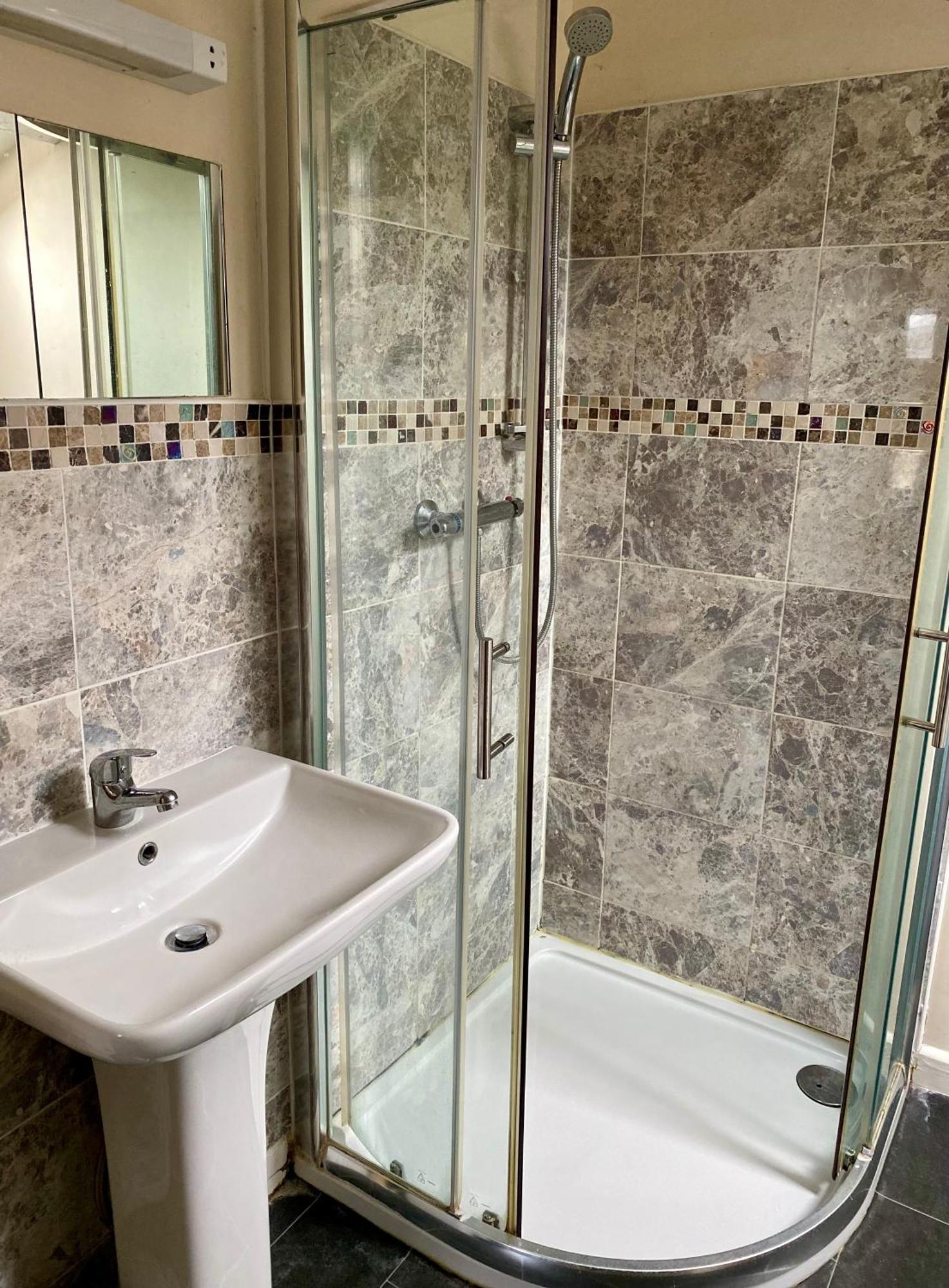 Triple Room with Bathroom