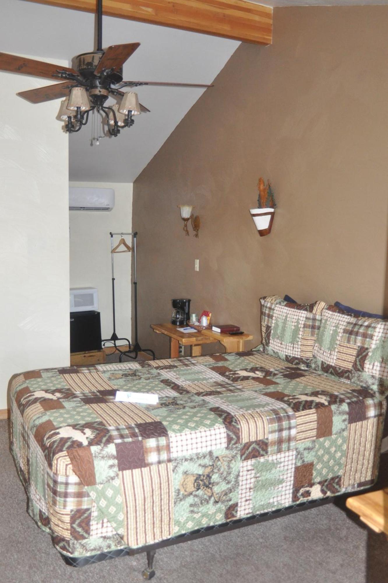 Queen Room