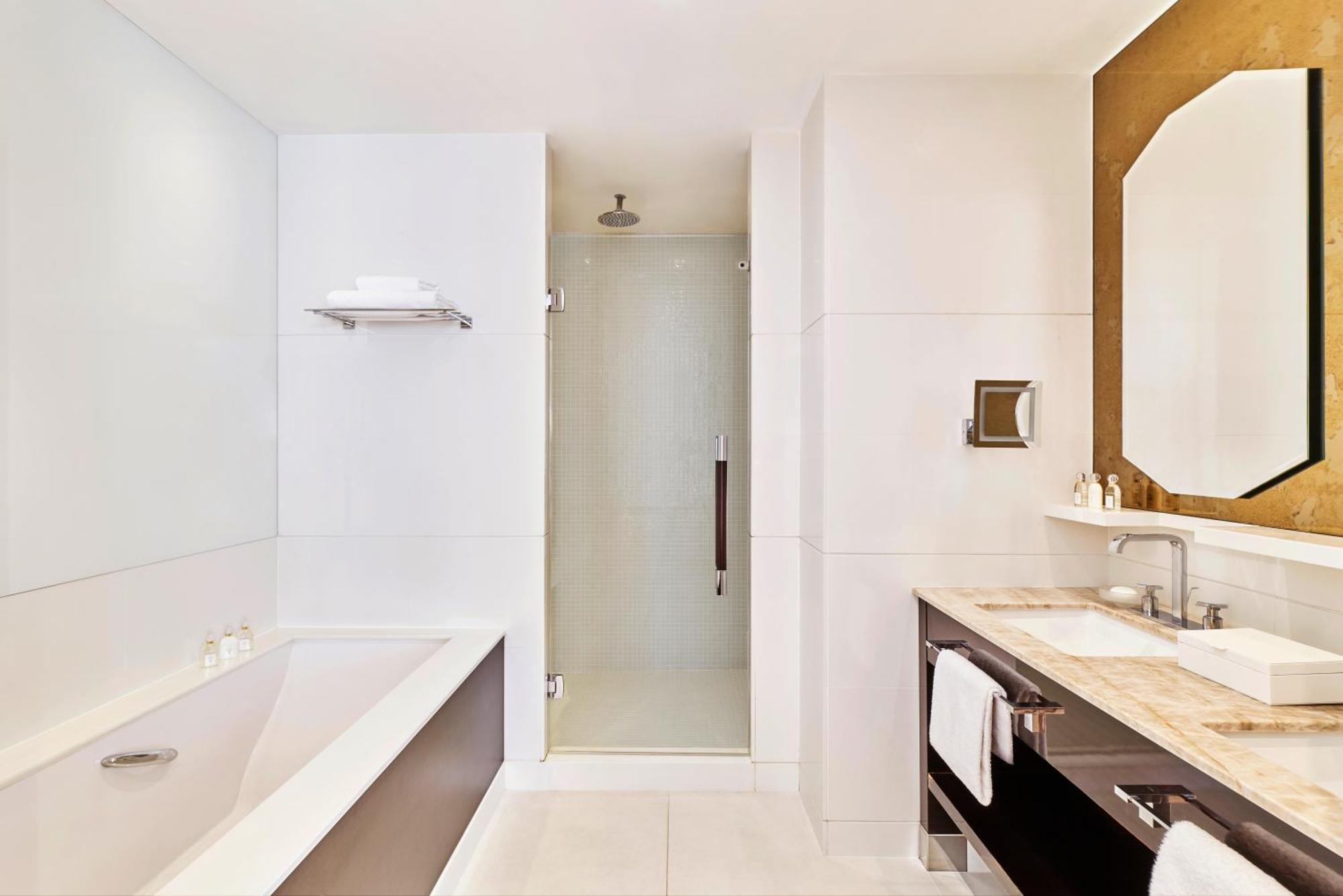 Junior Suite Partial Sea View