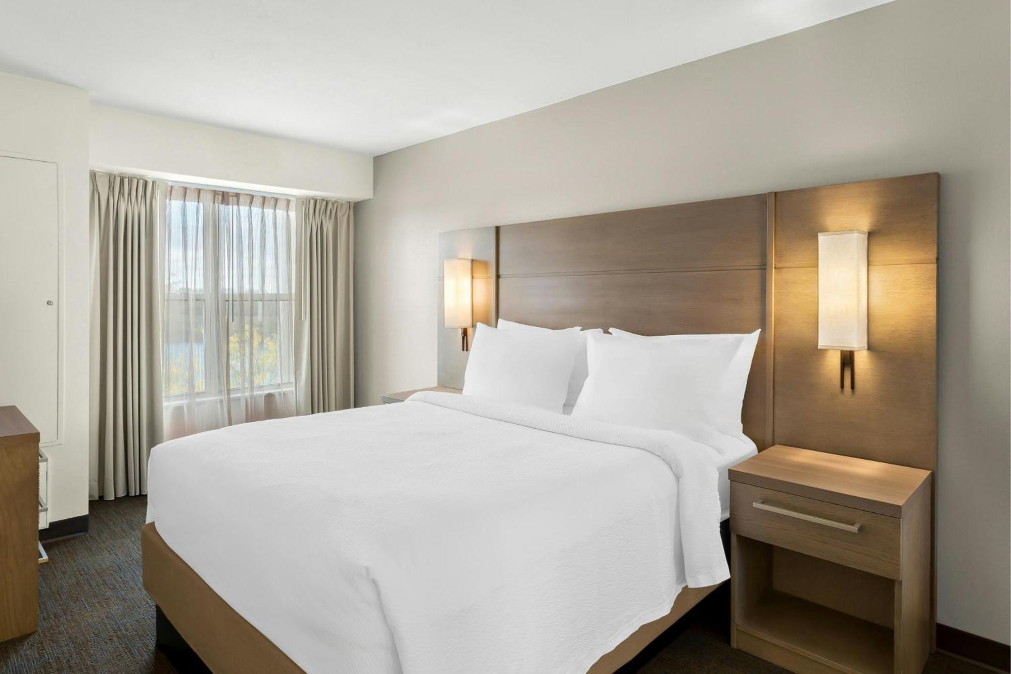 One-Bedroom Suite