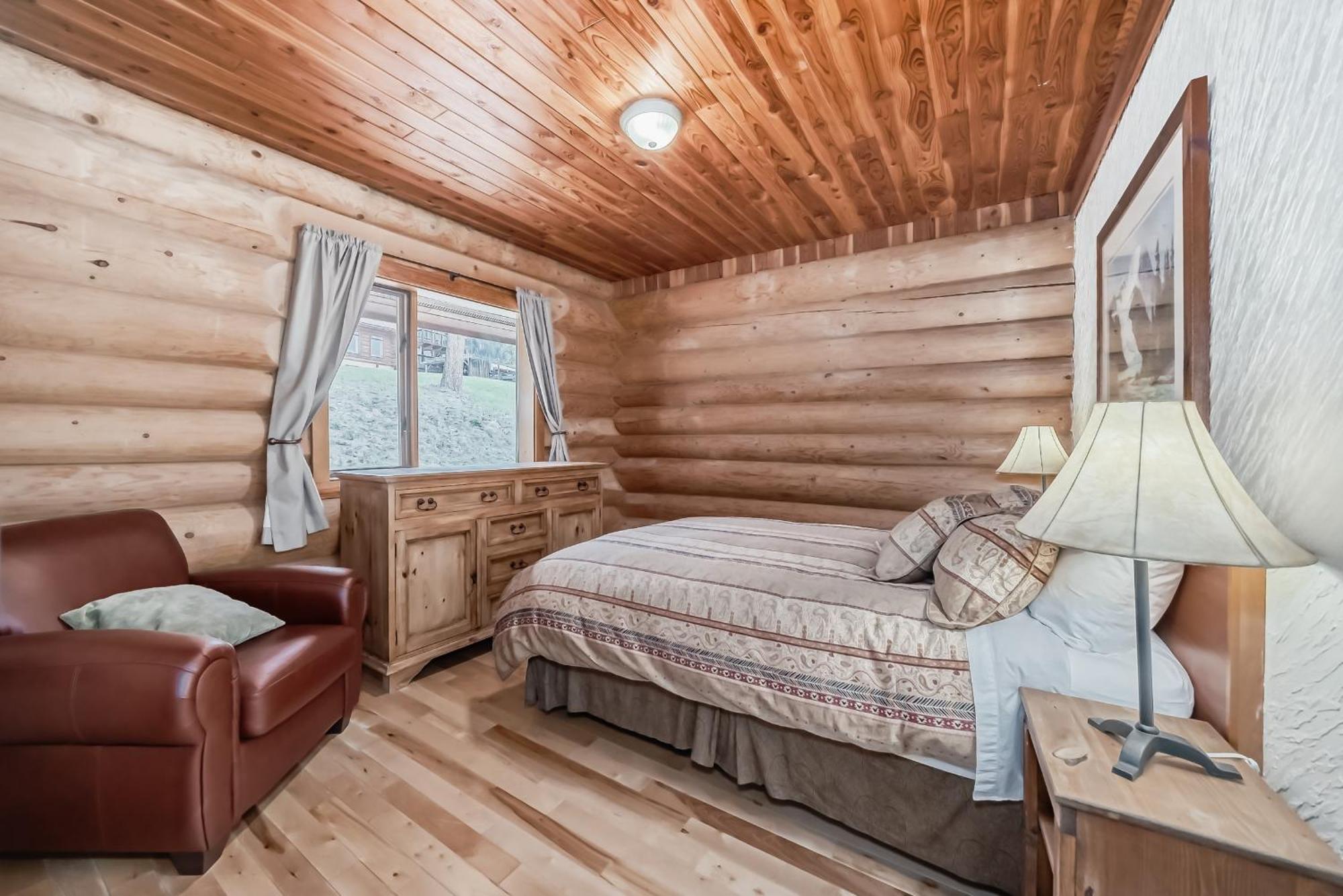 Superior Chalet