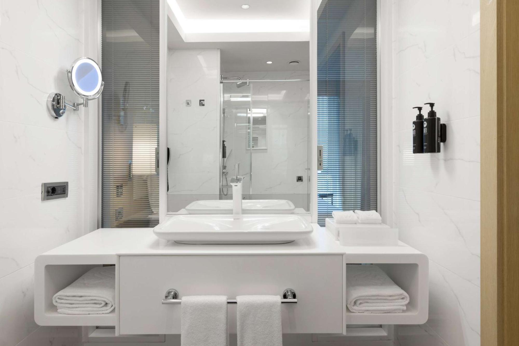 Deluxe Kamer met Kingsize Bed en Uitzicht op de Stad