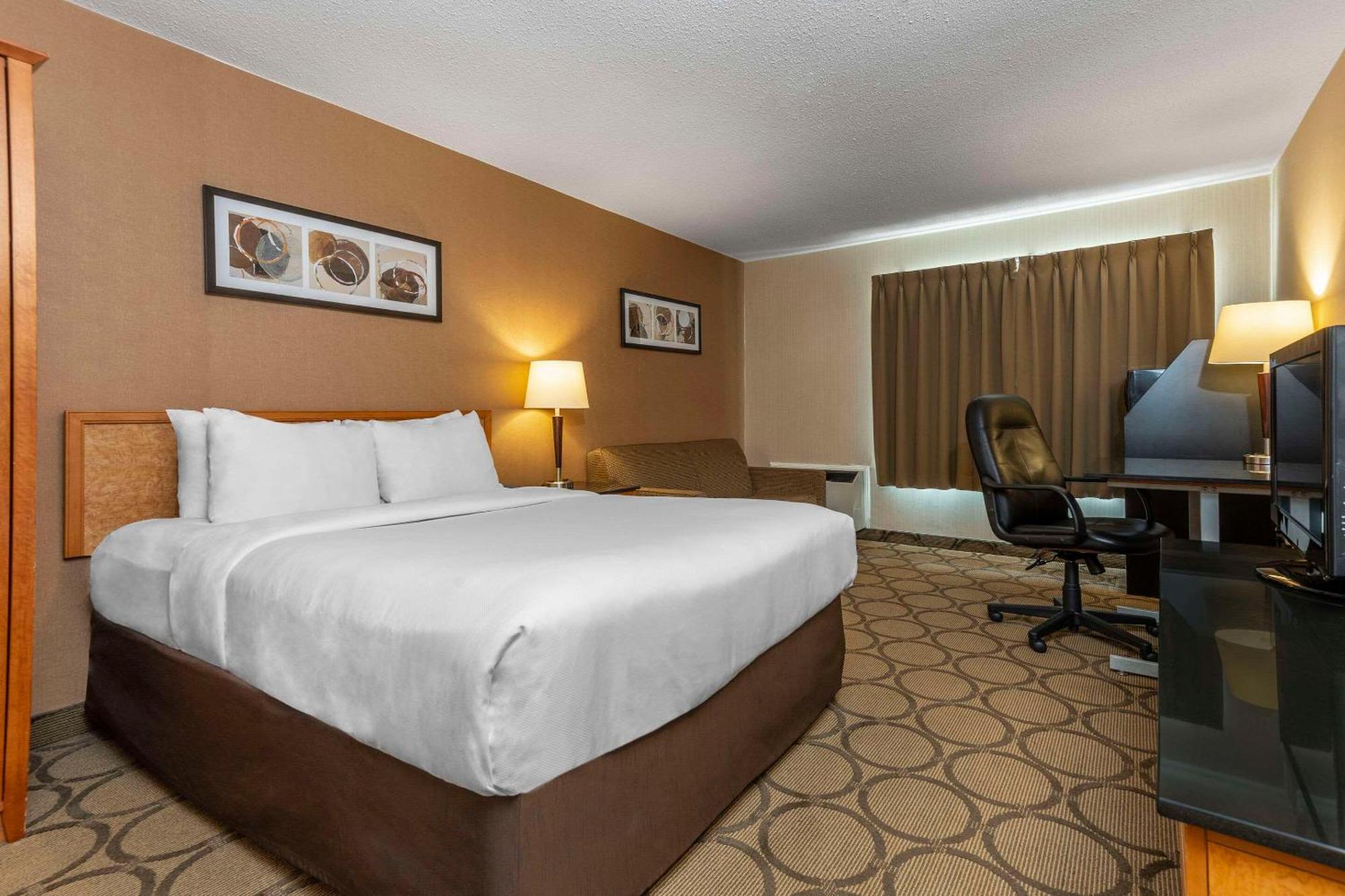 Deluxe Queen Room Sofa Bed Second Floor