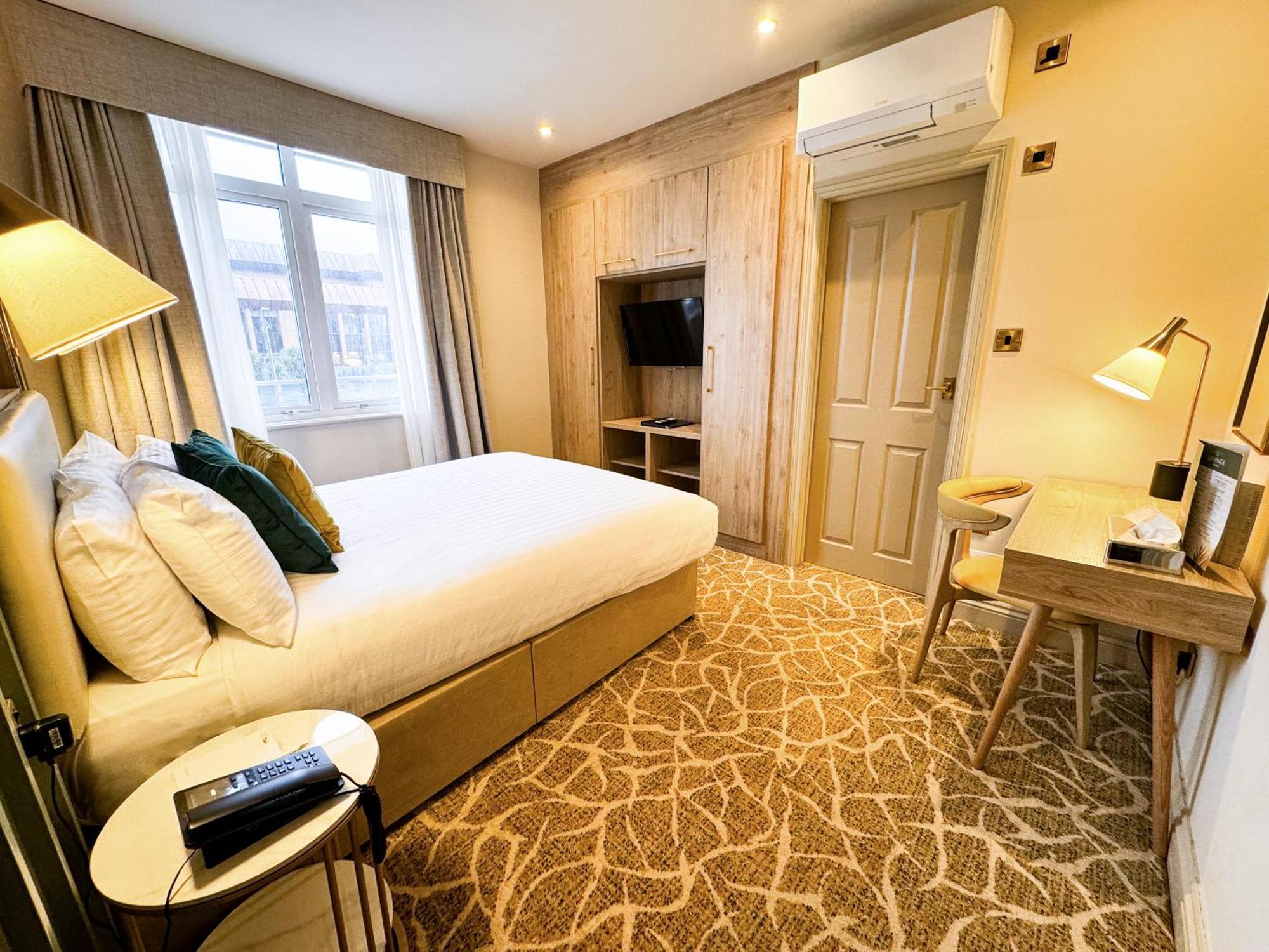 Classic Double Room