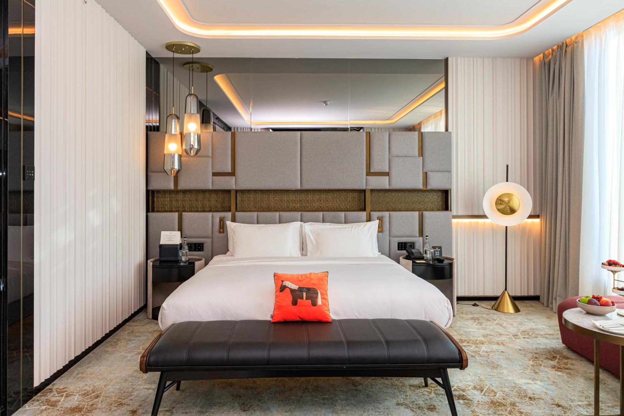 Superior King Room