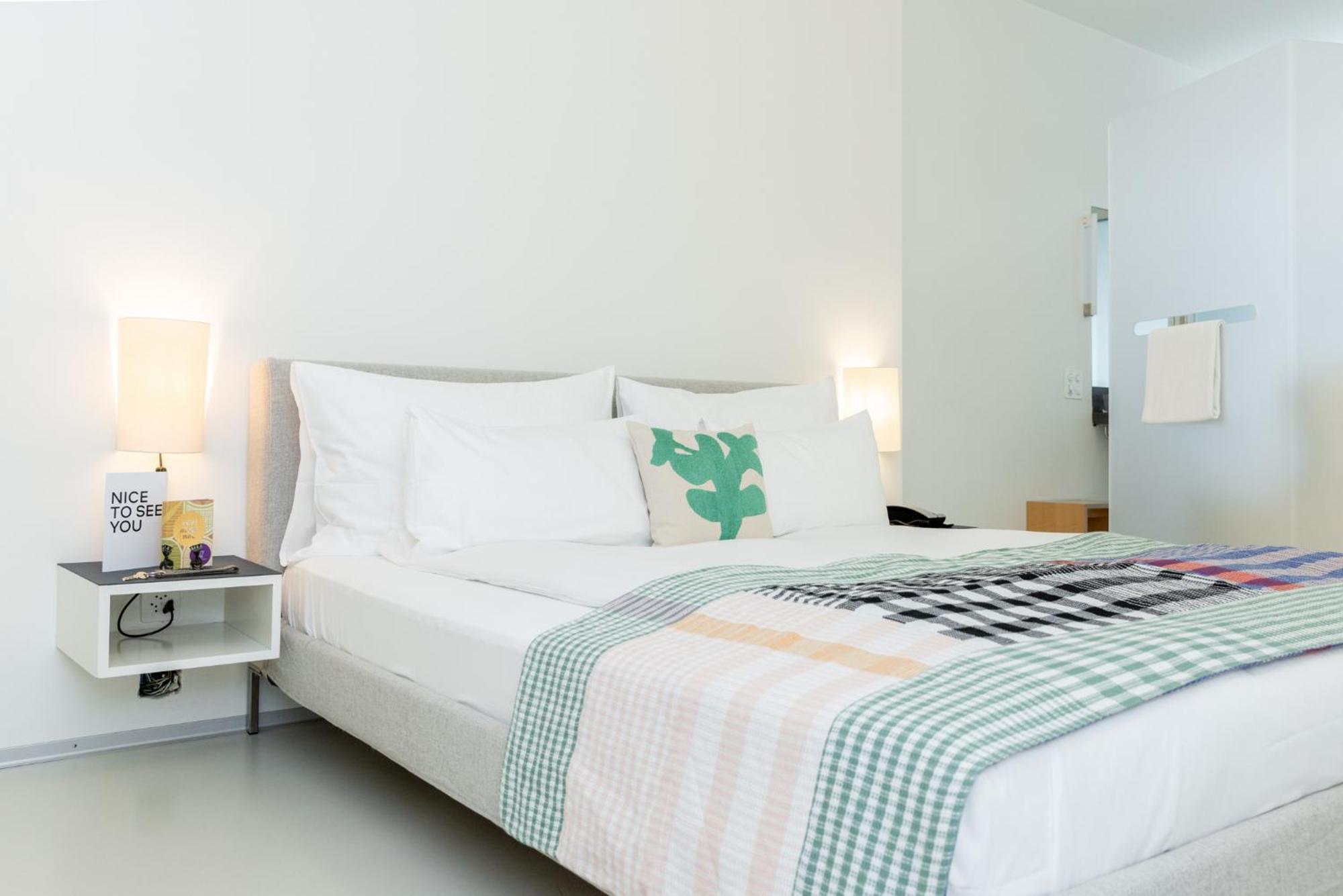 Design Double Room