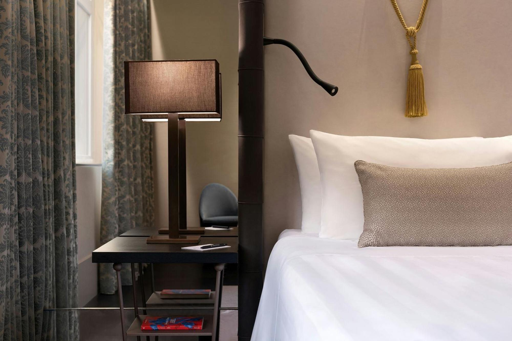 Executive Deluxe King Room City View