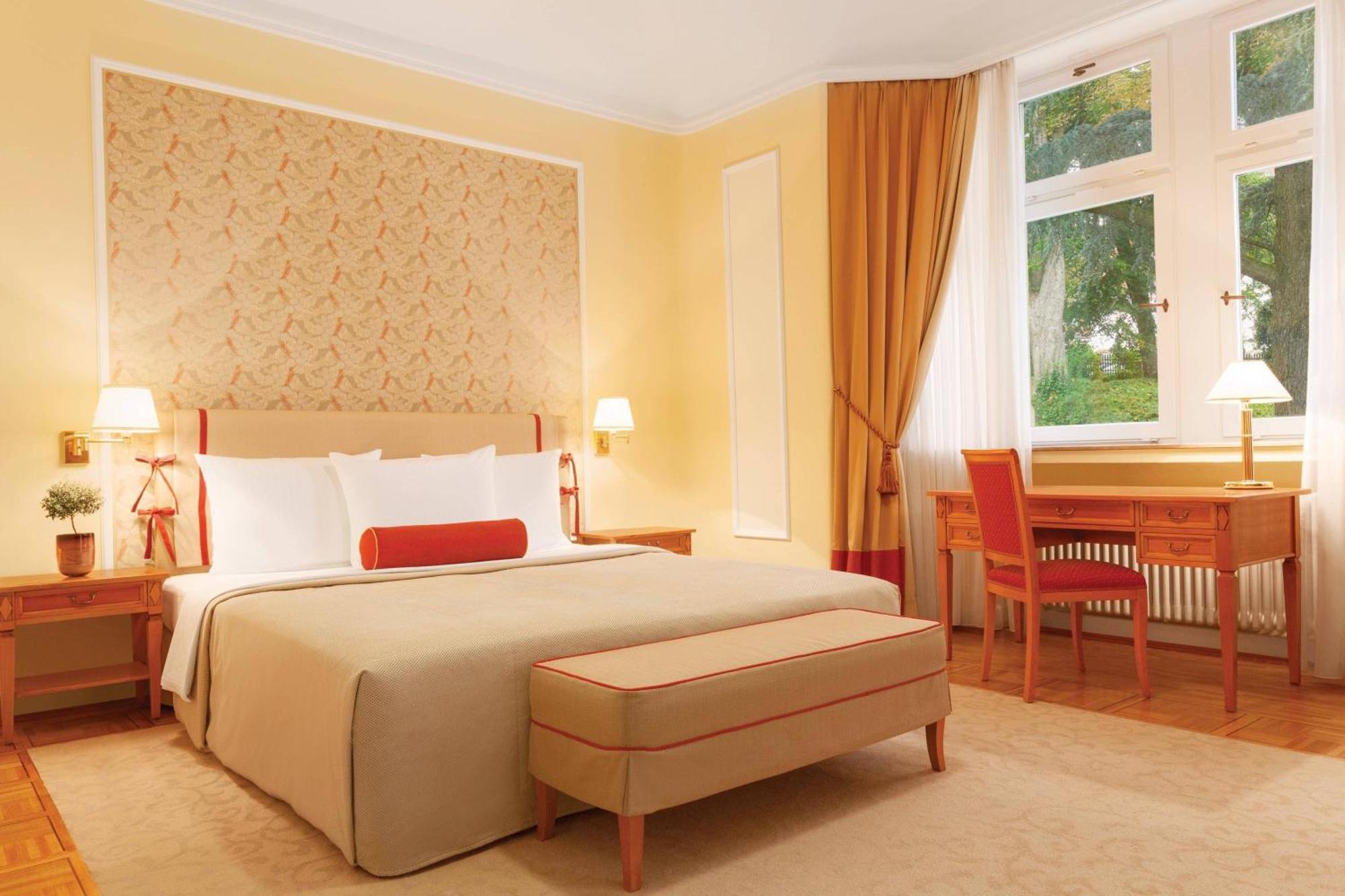 Grand Deluxe Suite 2 Bedroom Suite Garden view