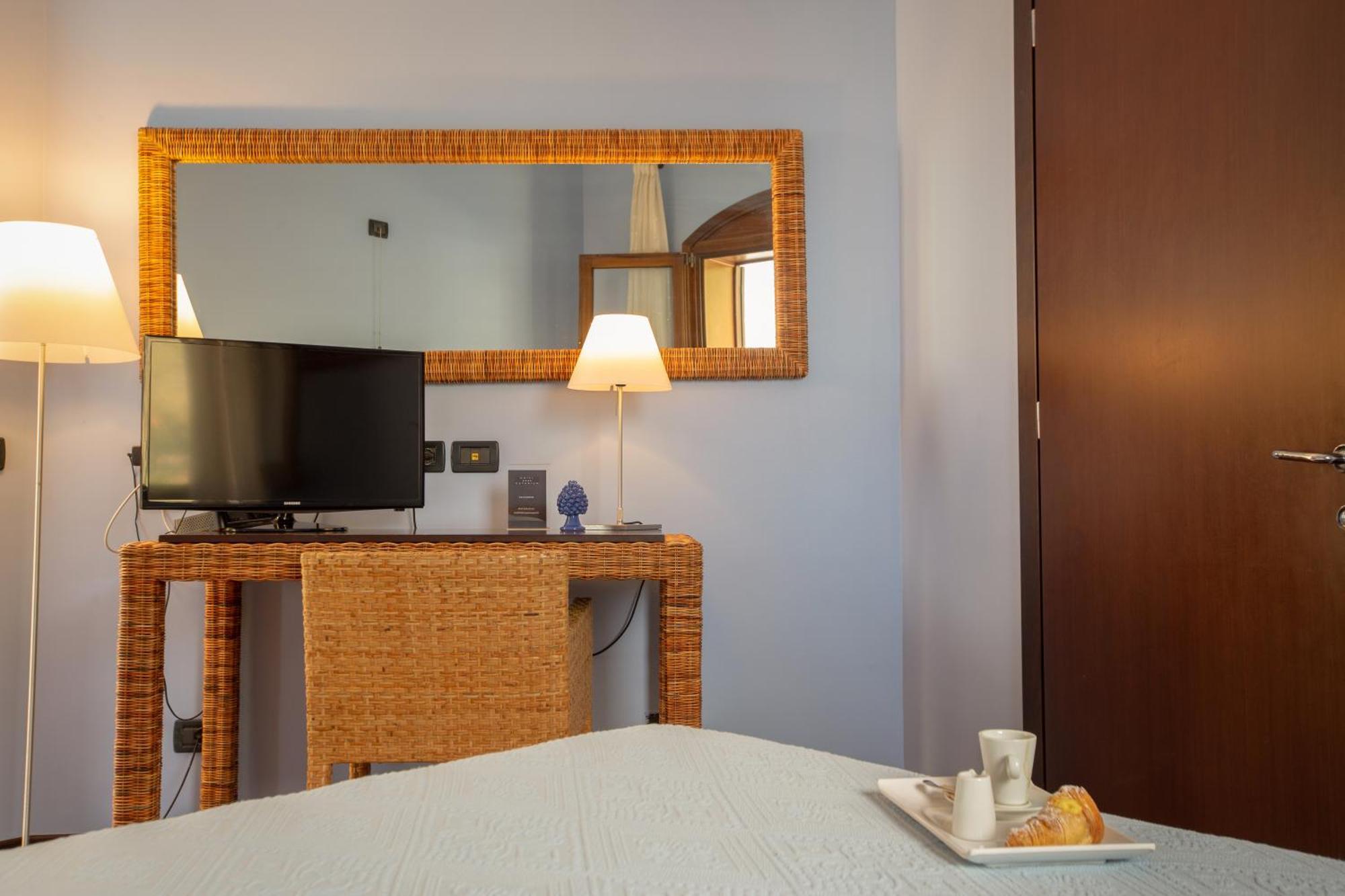 Small Single Room