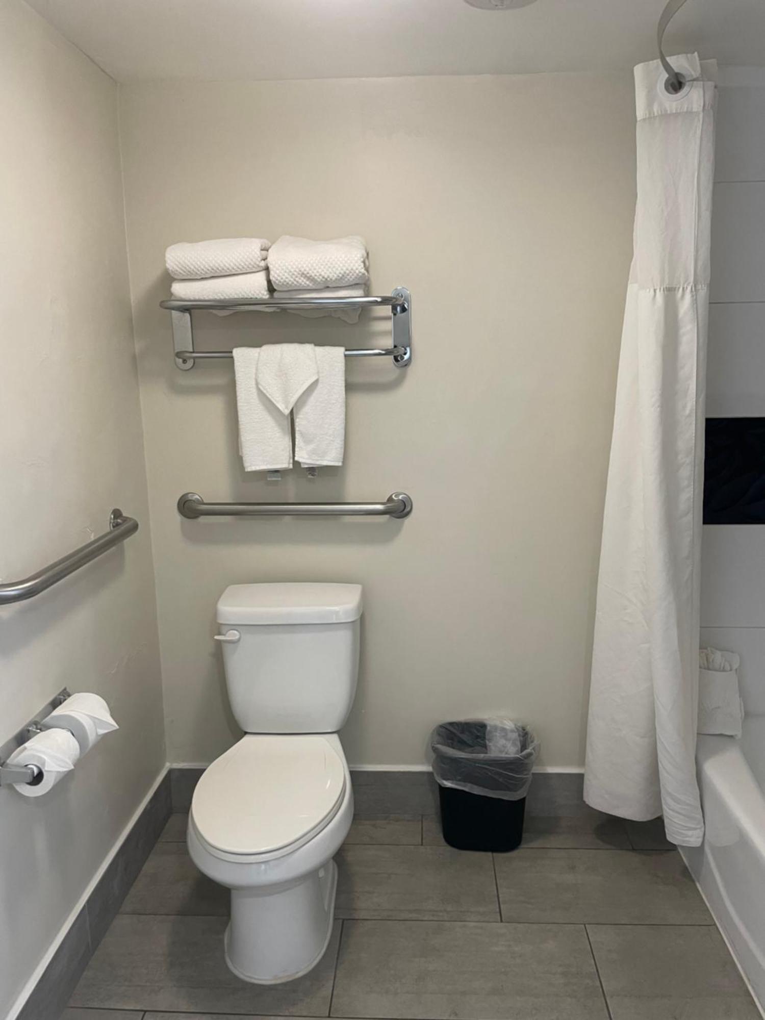 Queen Room with Two Queen Beds - Disability Access/Non-Smoking
