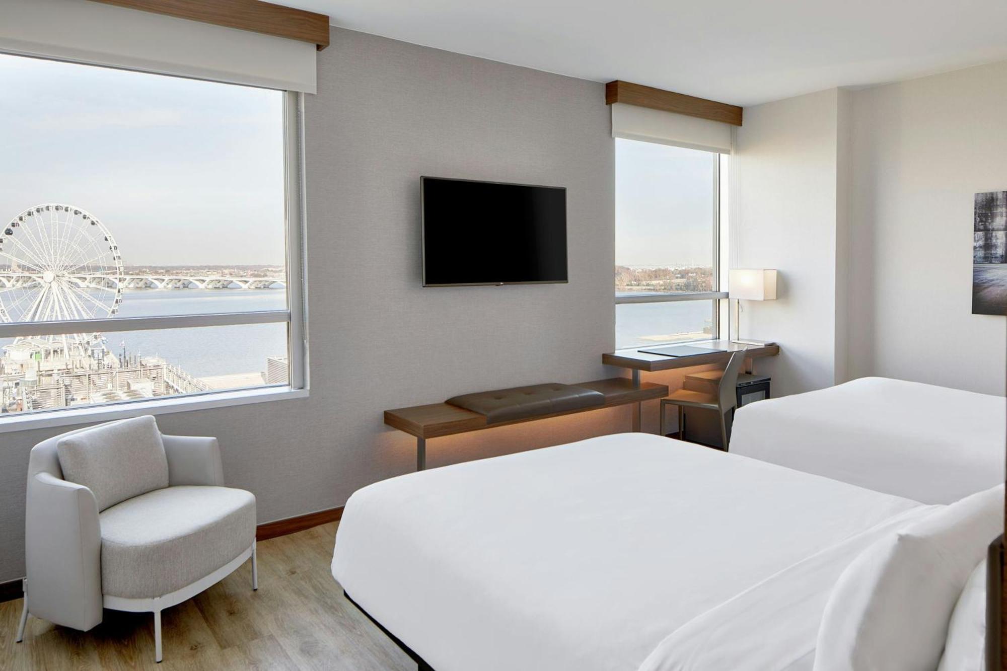 Queen Room River View