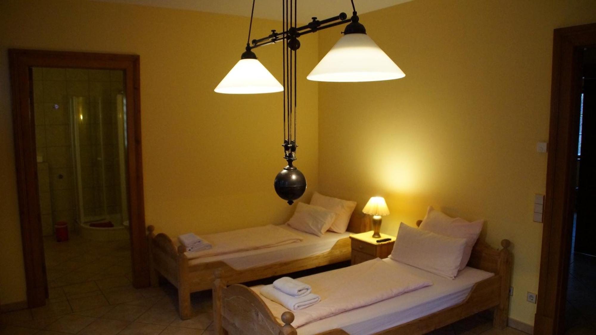 Twin Room Private Bathroom