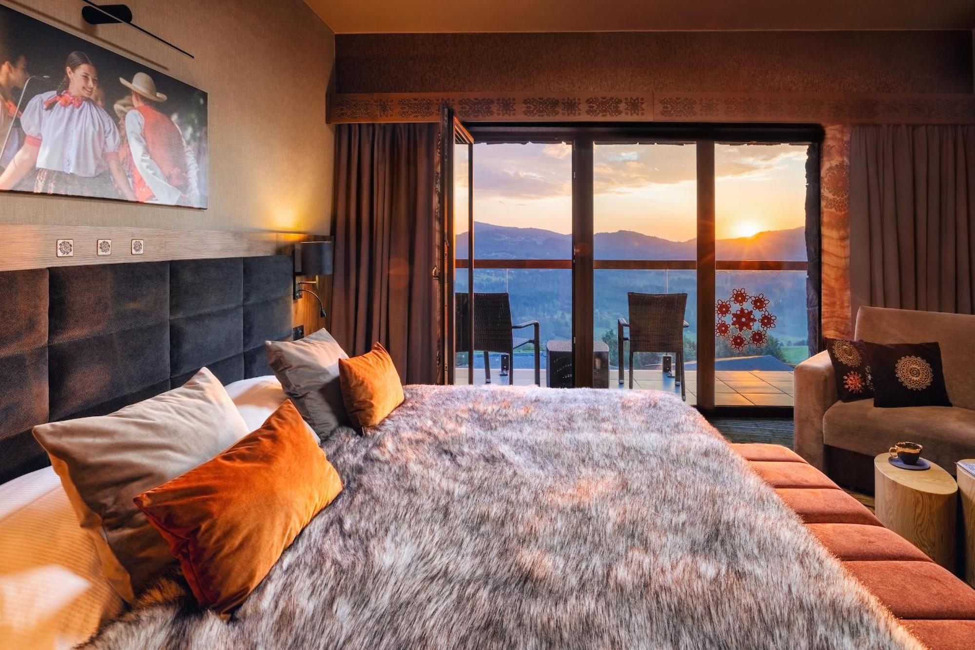 Double or Twin Room Balcony