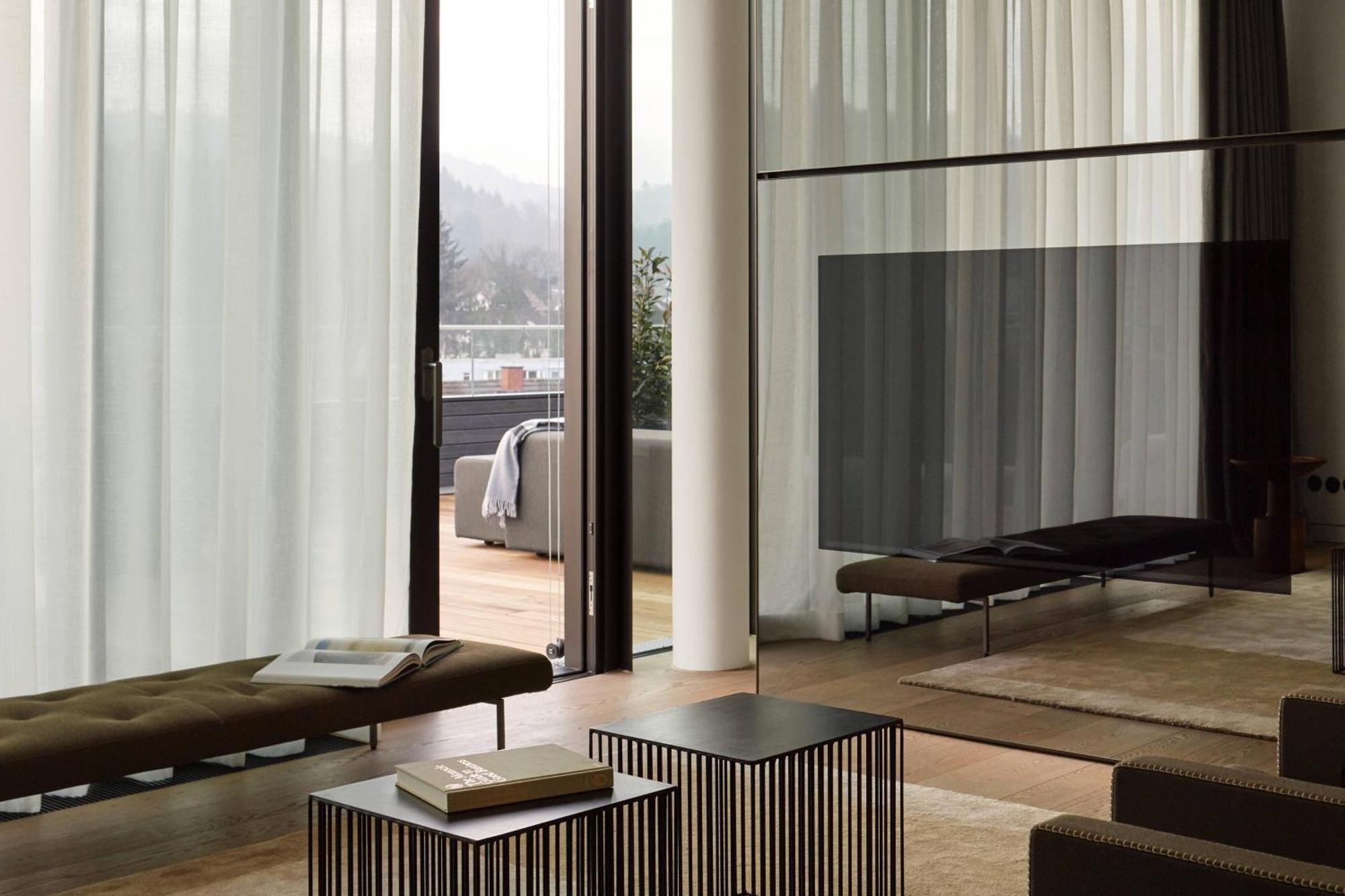 Prestige One-Bedroom King Suite Balcony High Floor