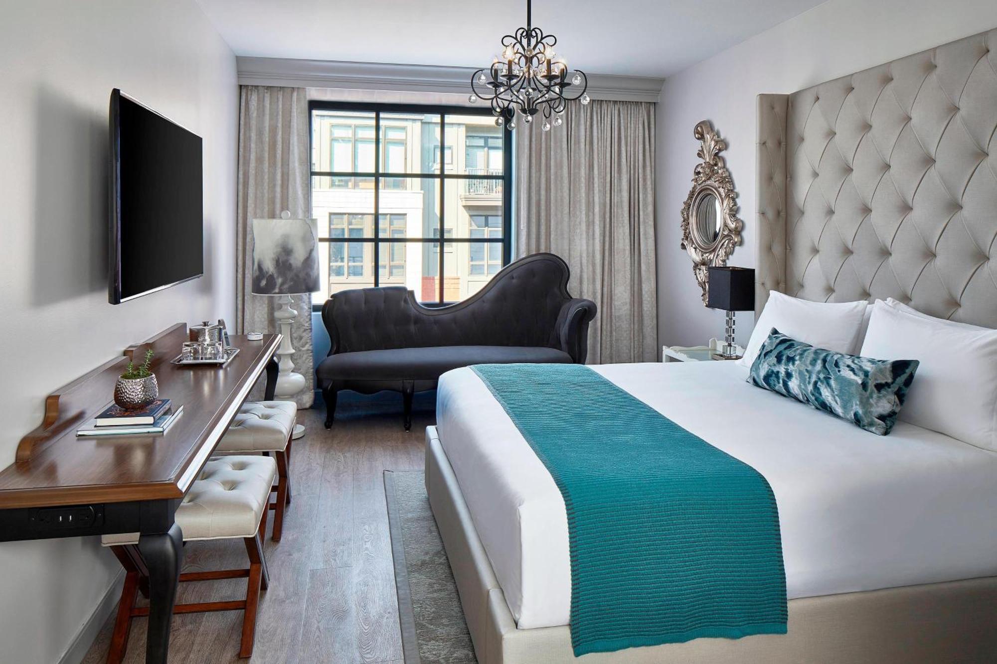 King Room with City View