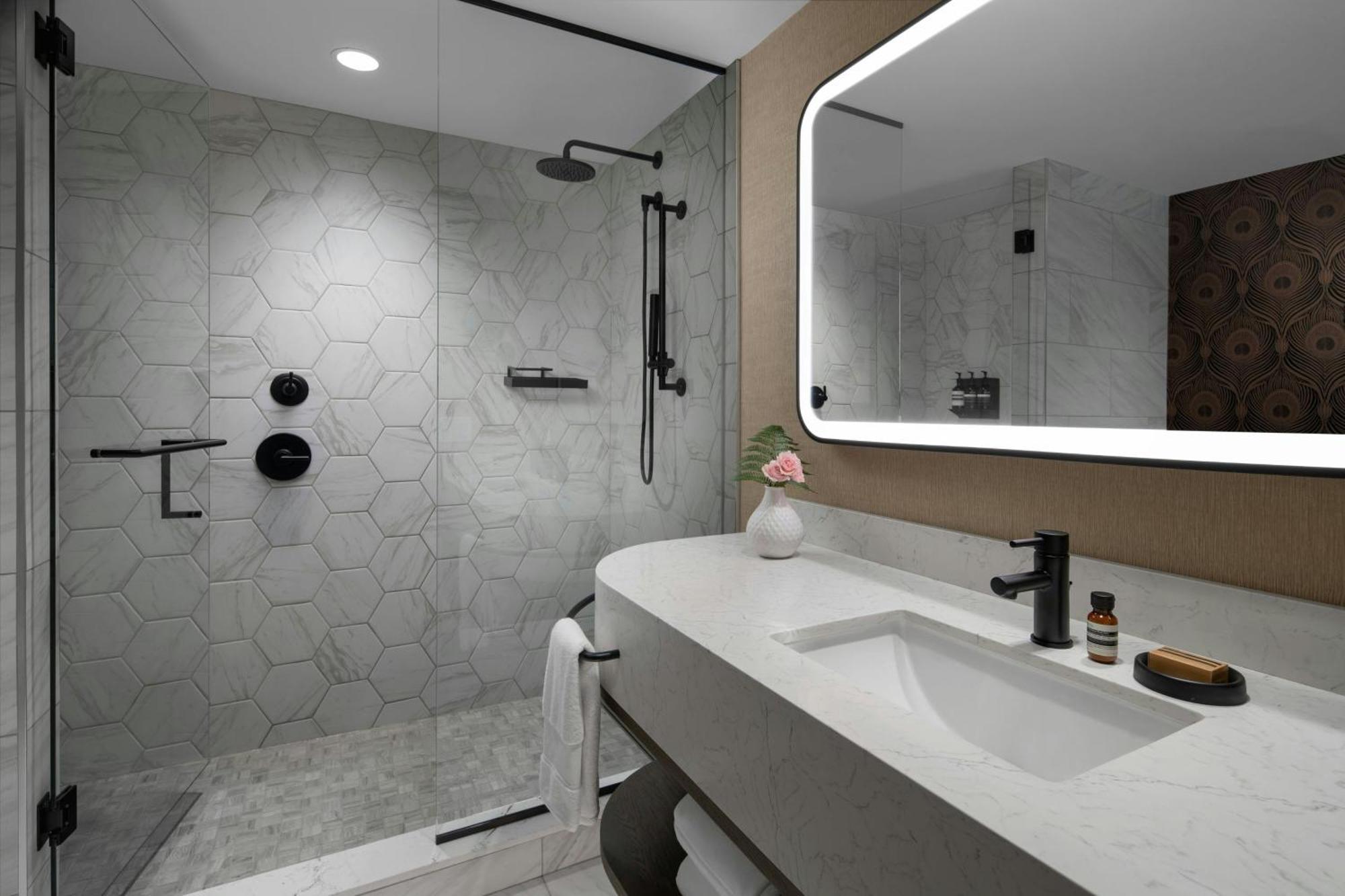 Queen Room with Two Queen Beds - City View