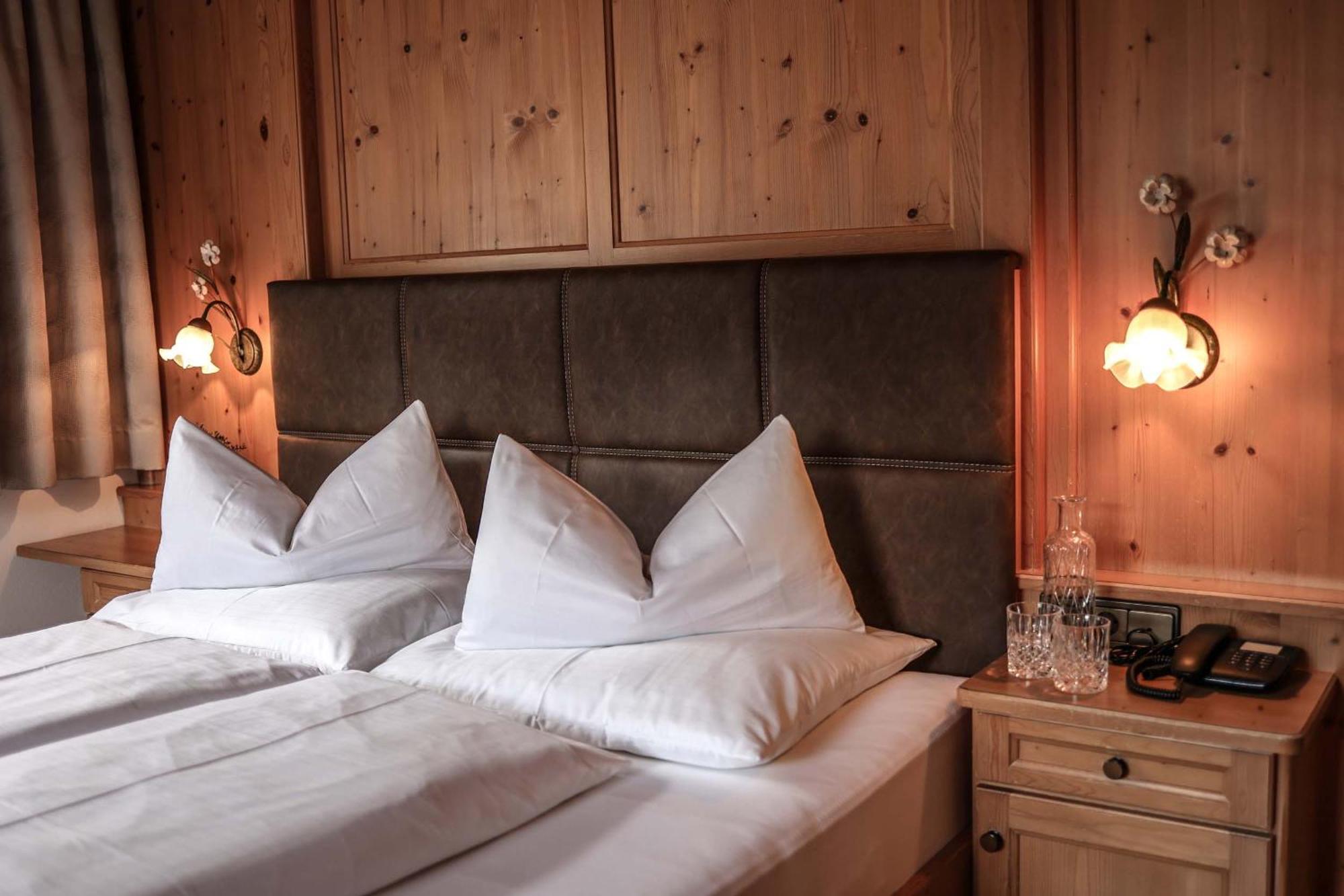 Double Room,1643778468:JPEG