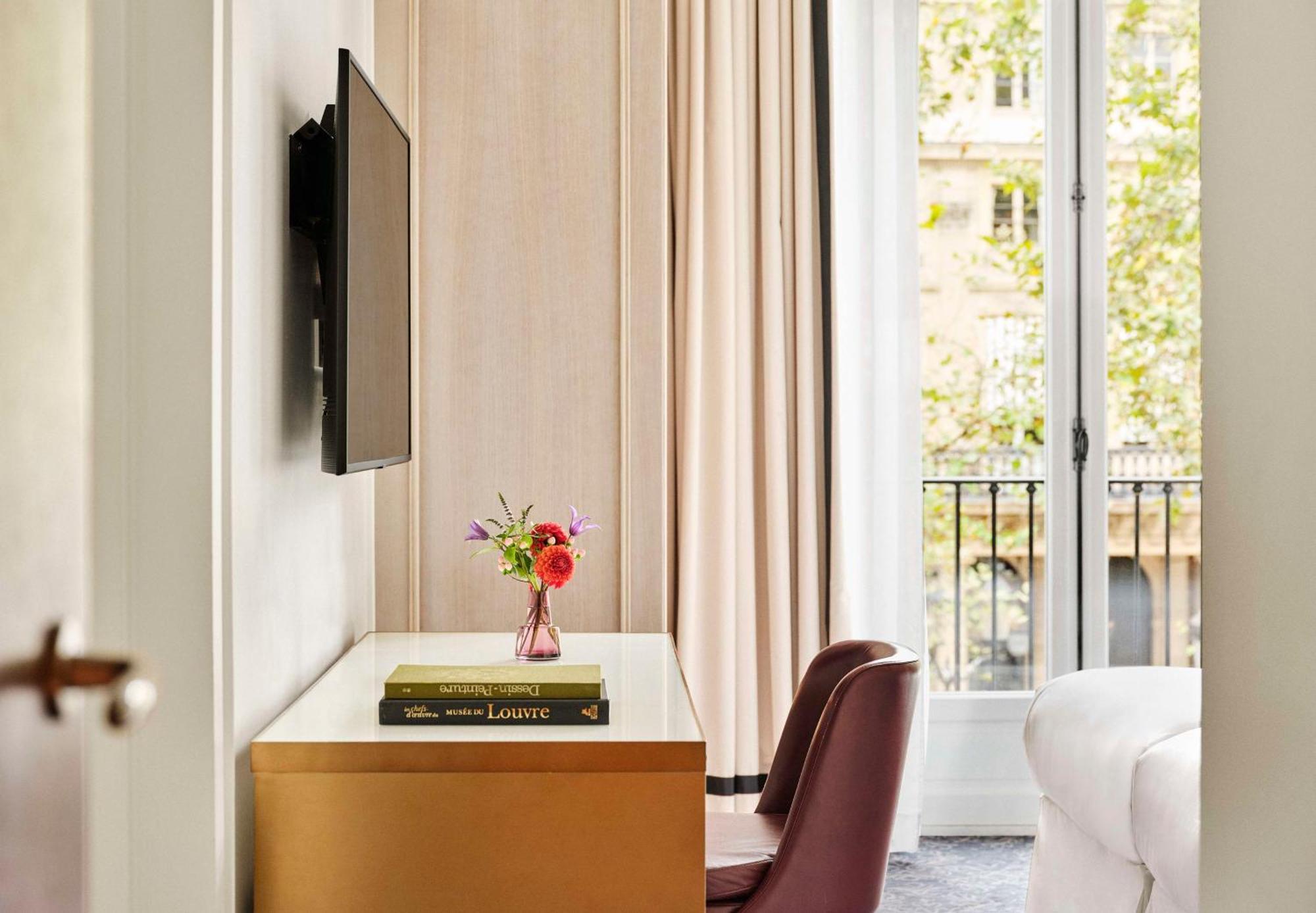 Twin Room with View