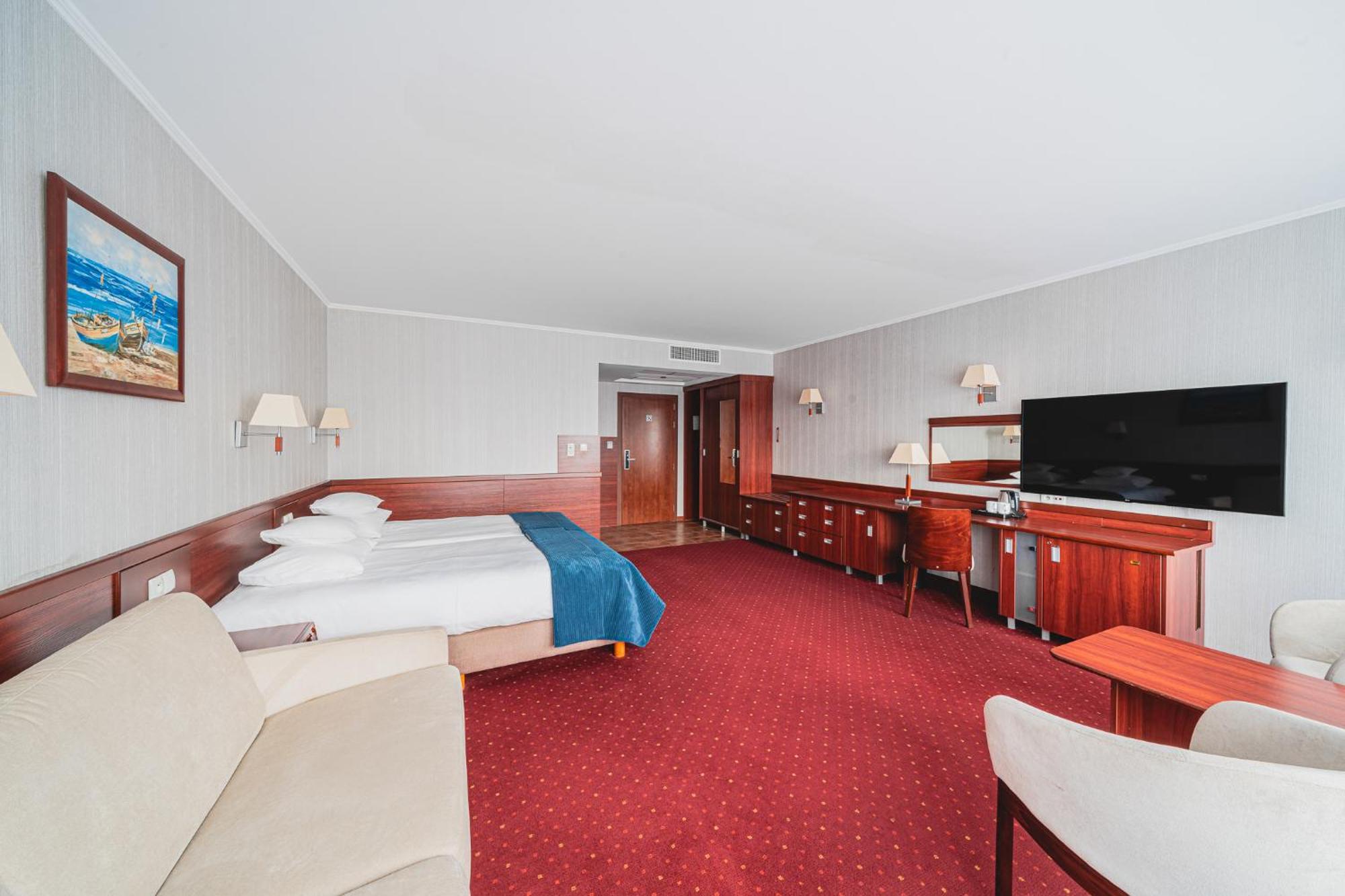 Deluxe Double or Twin Room