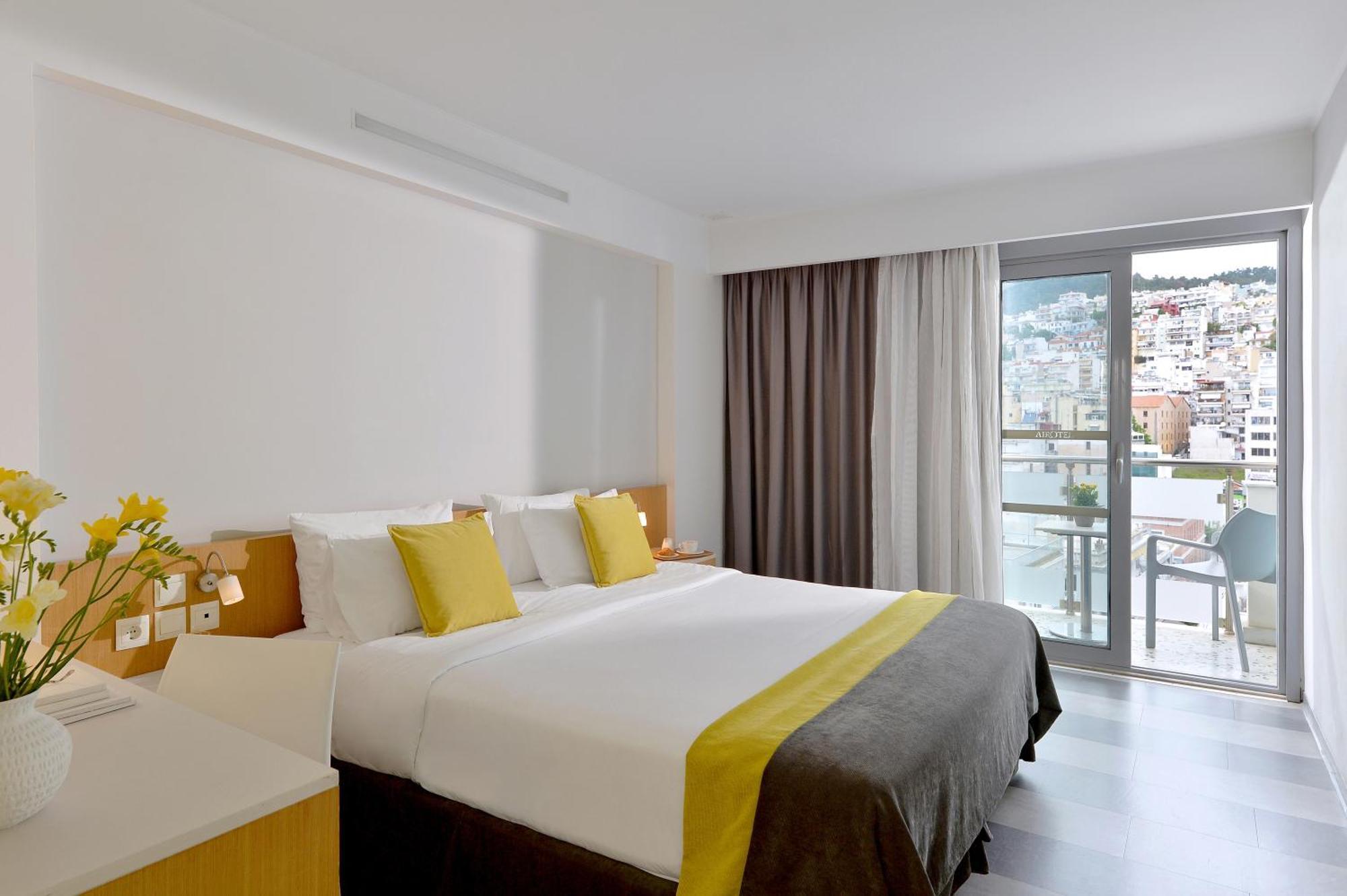 Doppel-/Zweibettzimmer mit Stadtblick