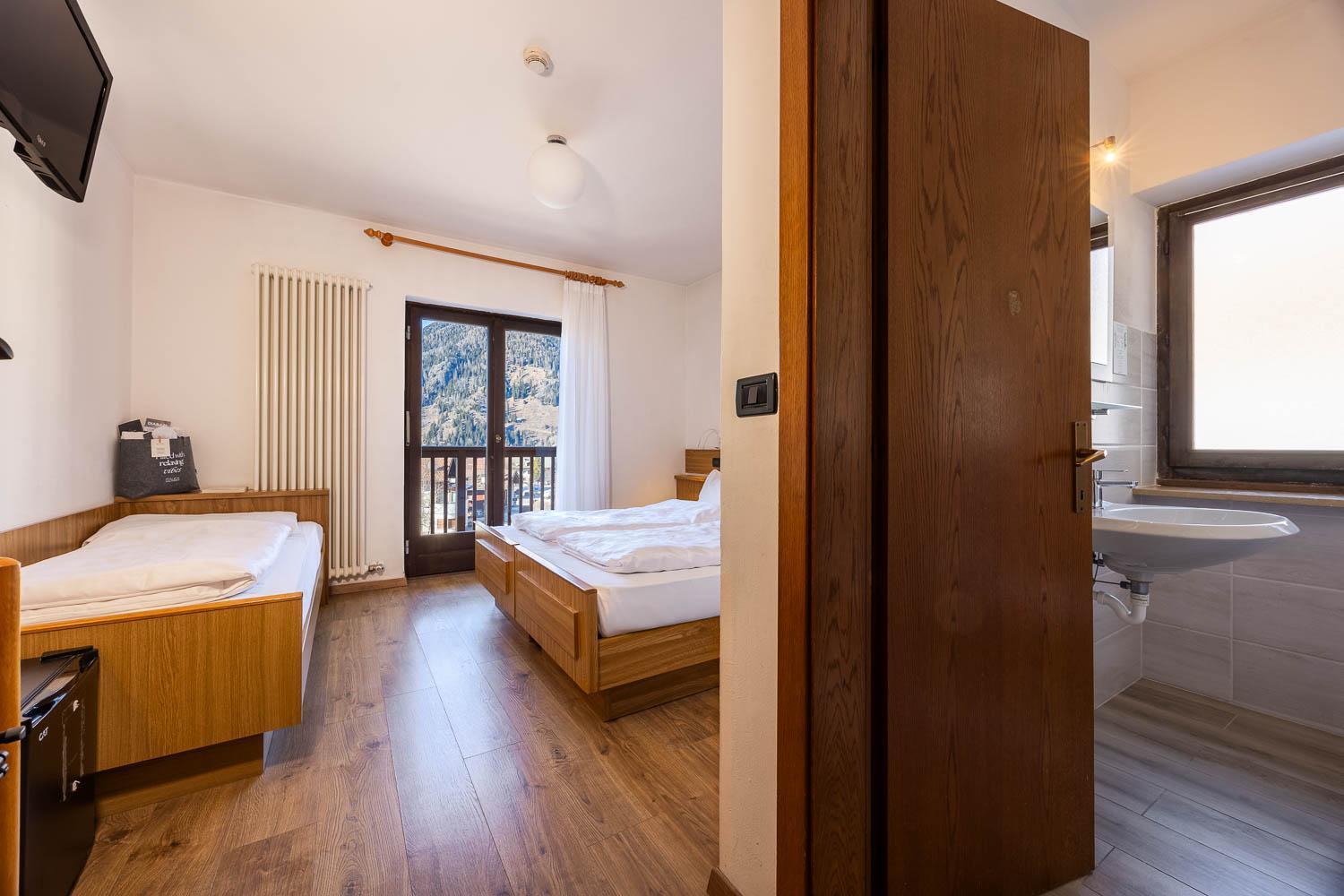 Classic Triple Room,1644422217:JPEG