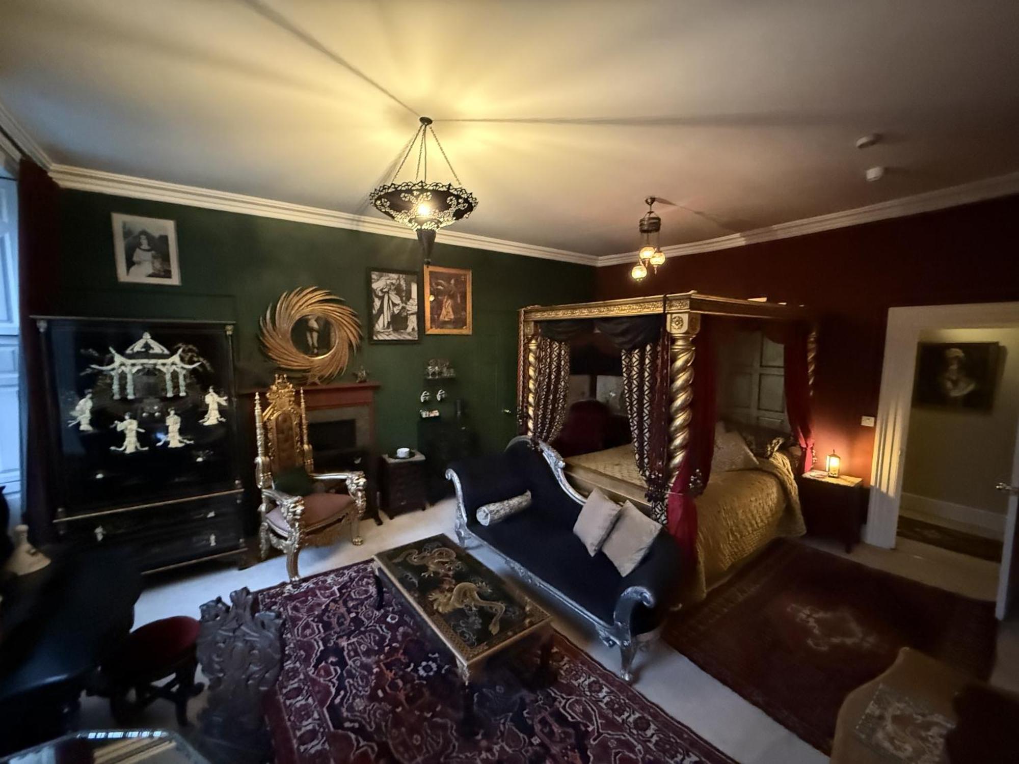 Deluxe Double Room,1645031121:JPEG