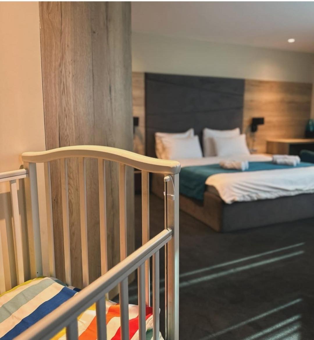 Deluxe Doppelzimmer (2 Erwachsene & 1 Kind)