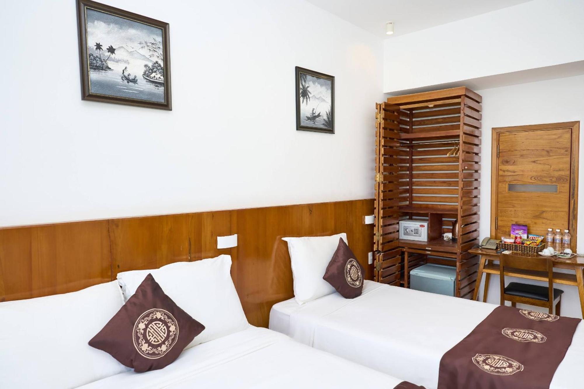 Triple Room City View