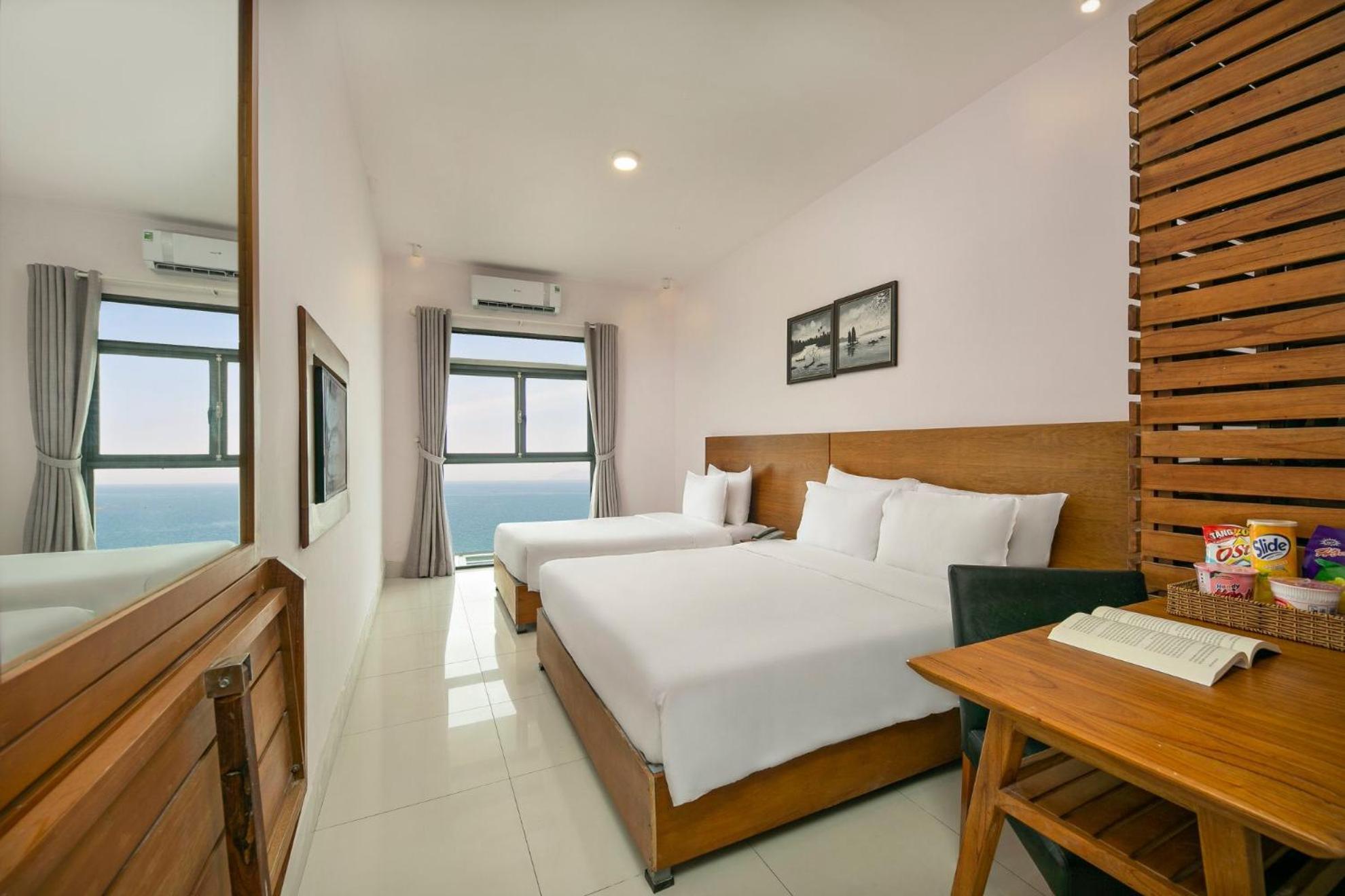 Triple Room Sea View