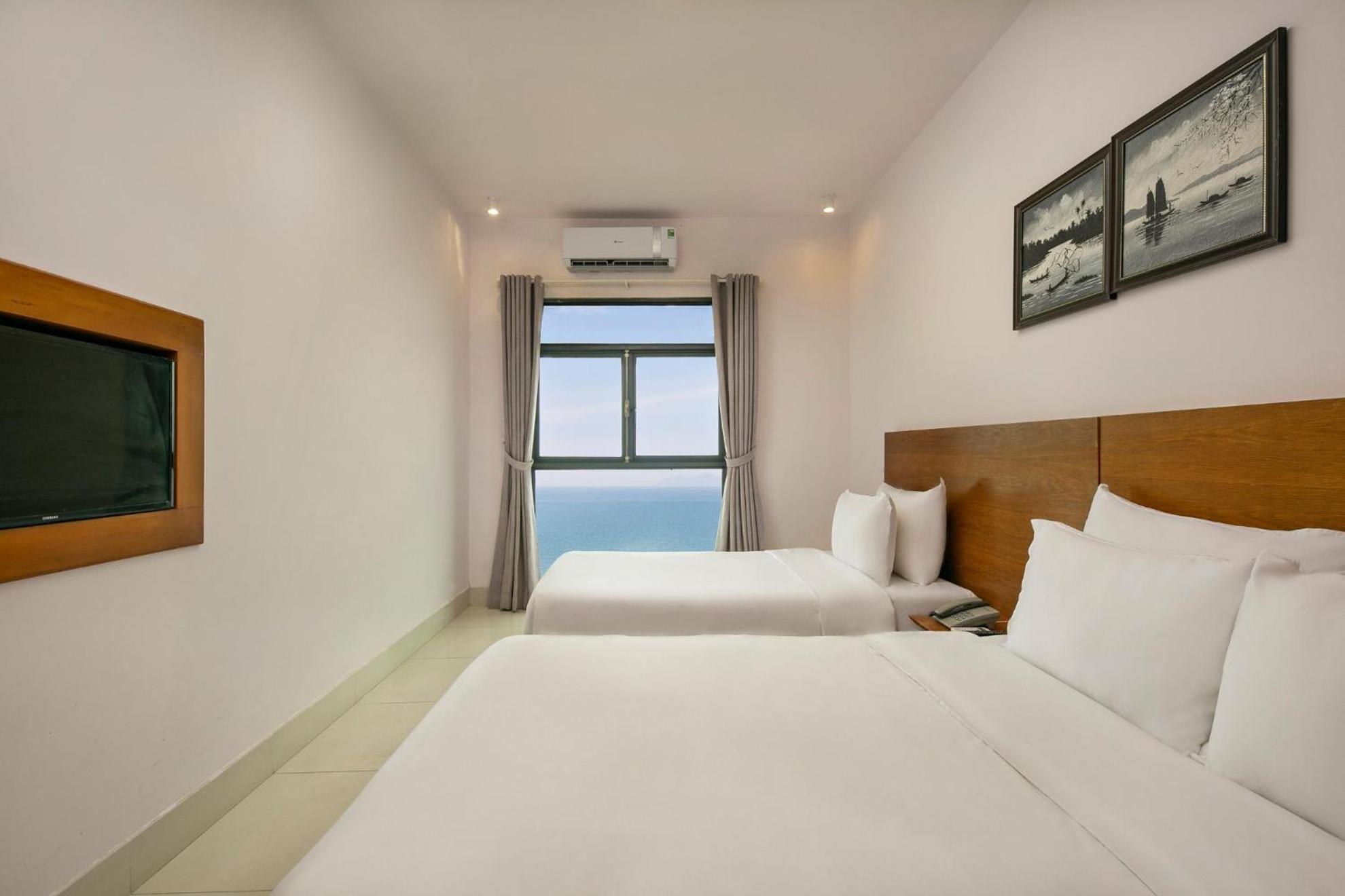 Triple Room Sea View