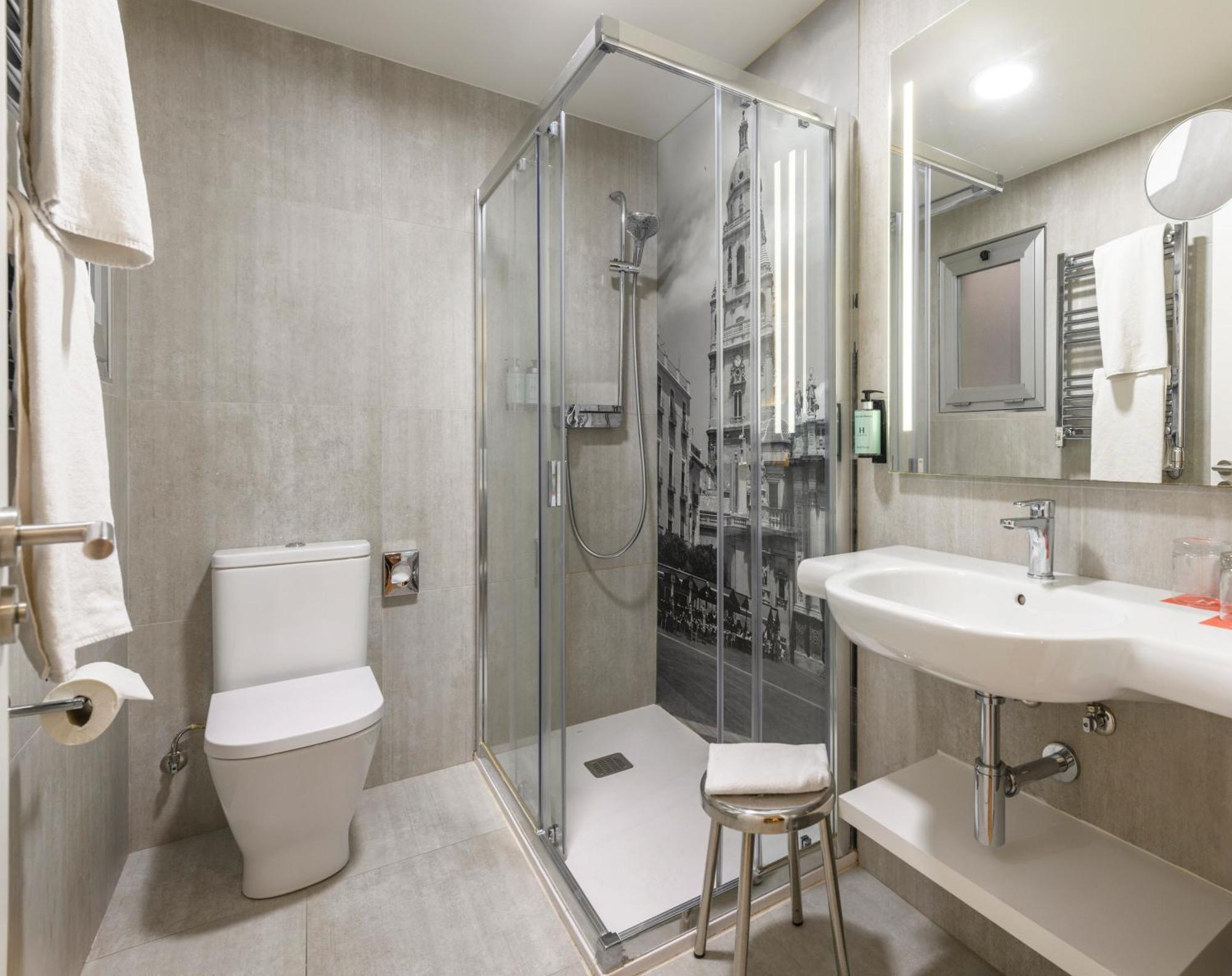 Standard Double or Twin Room,1646332356:JPEG