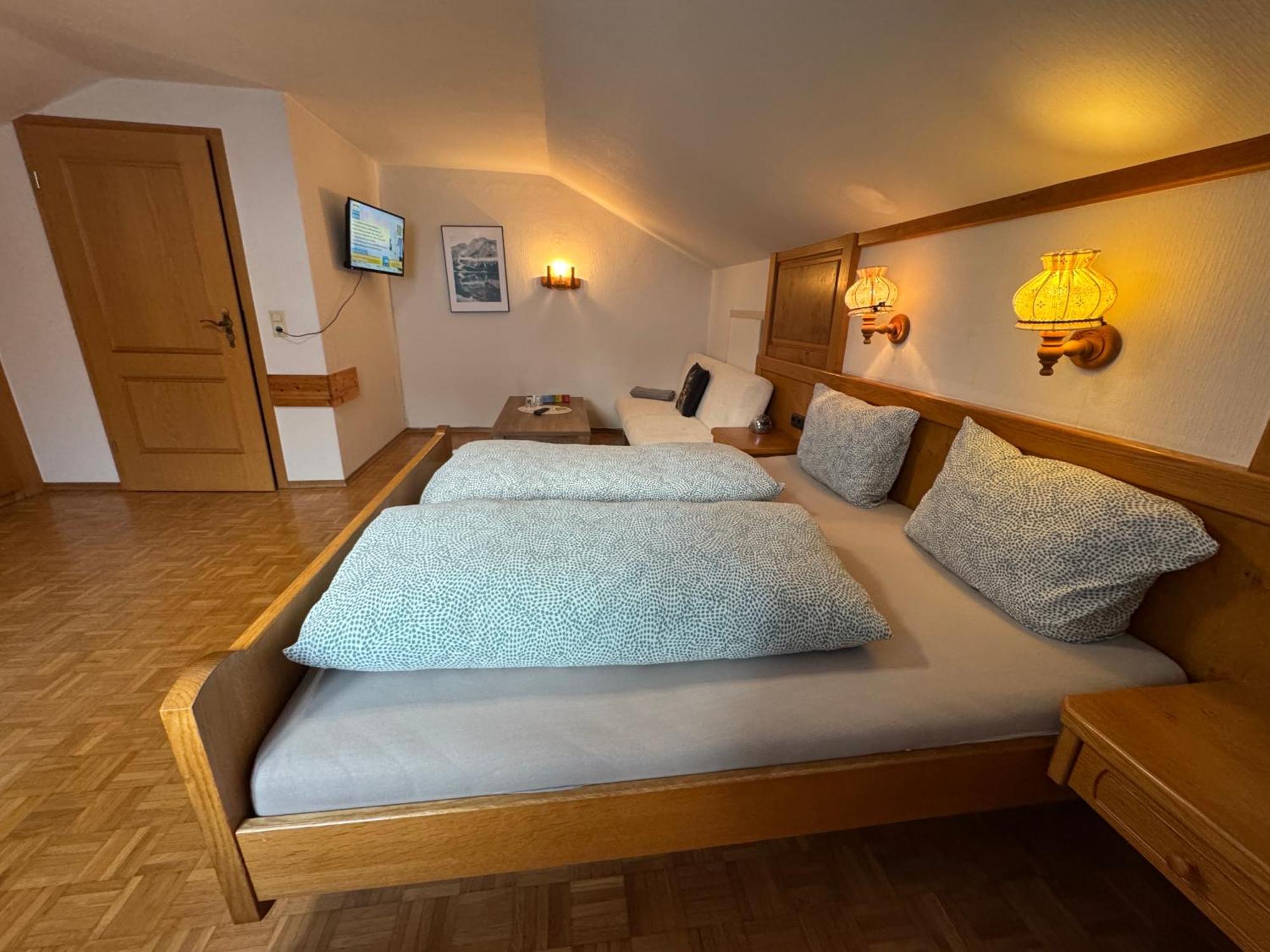 Großes Doppelzimmer