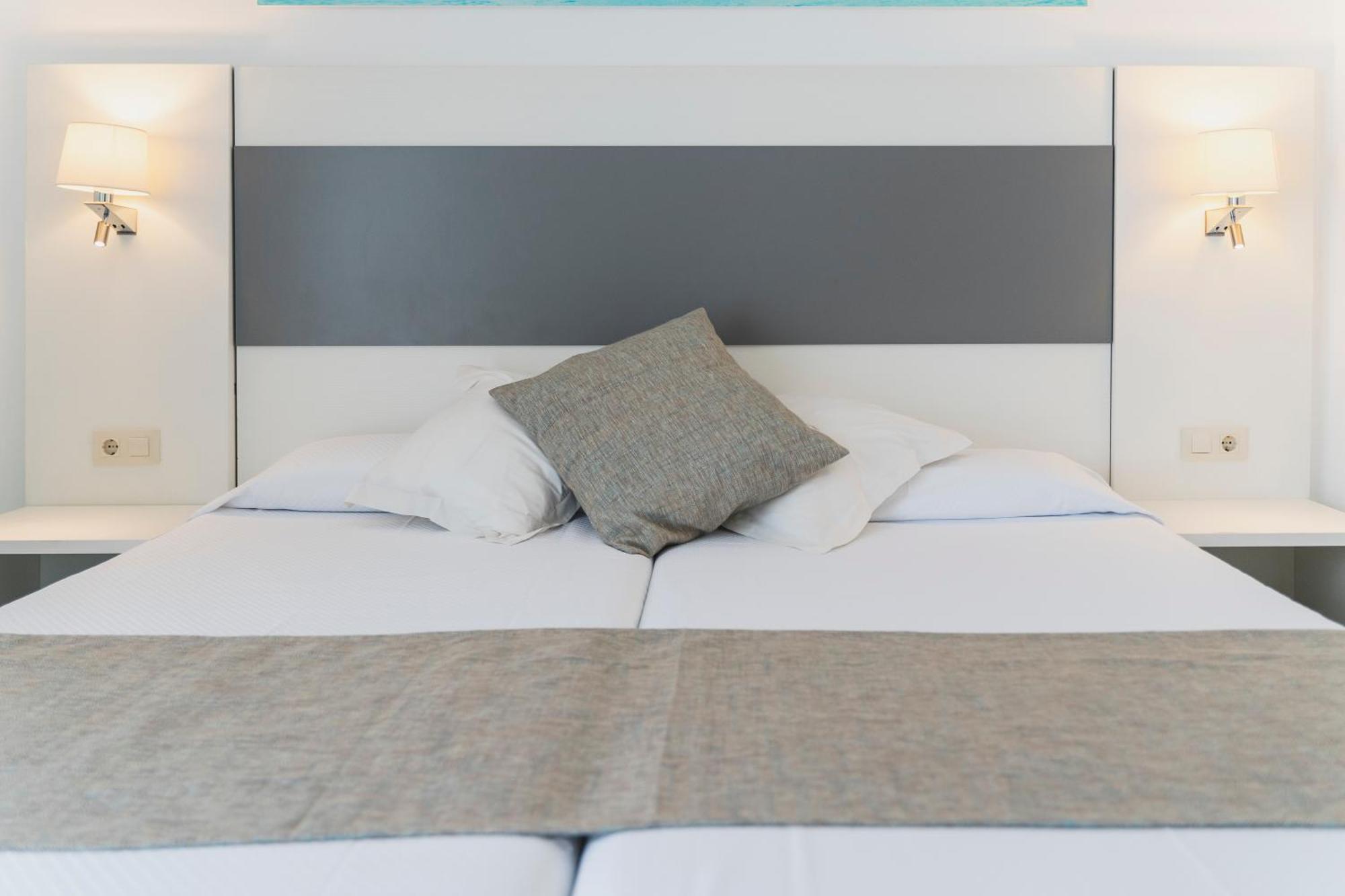 Twin Room Sea View