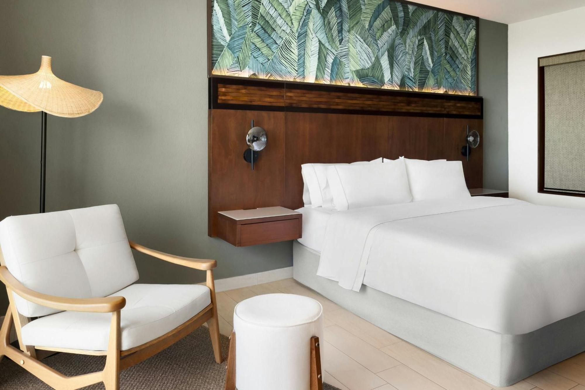 Premium Queen Room Two Queen Beds Tropical View High Floor