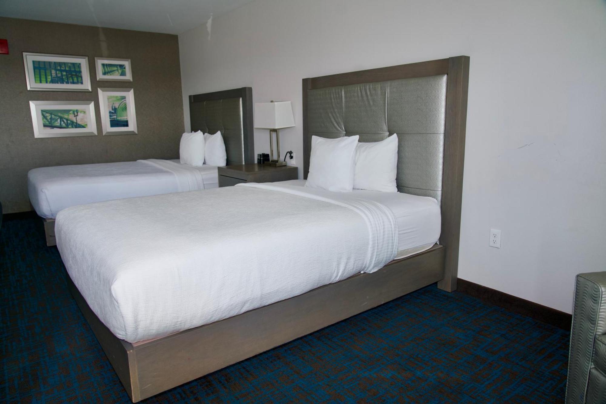 Queen Room Two Queen Beds