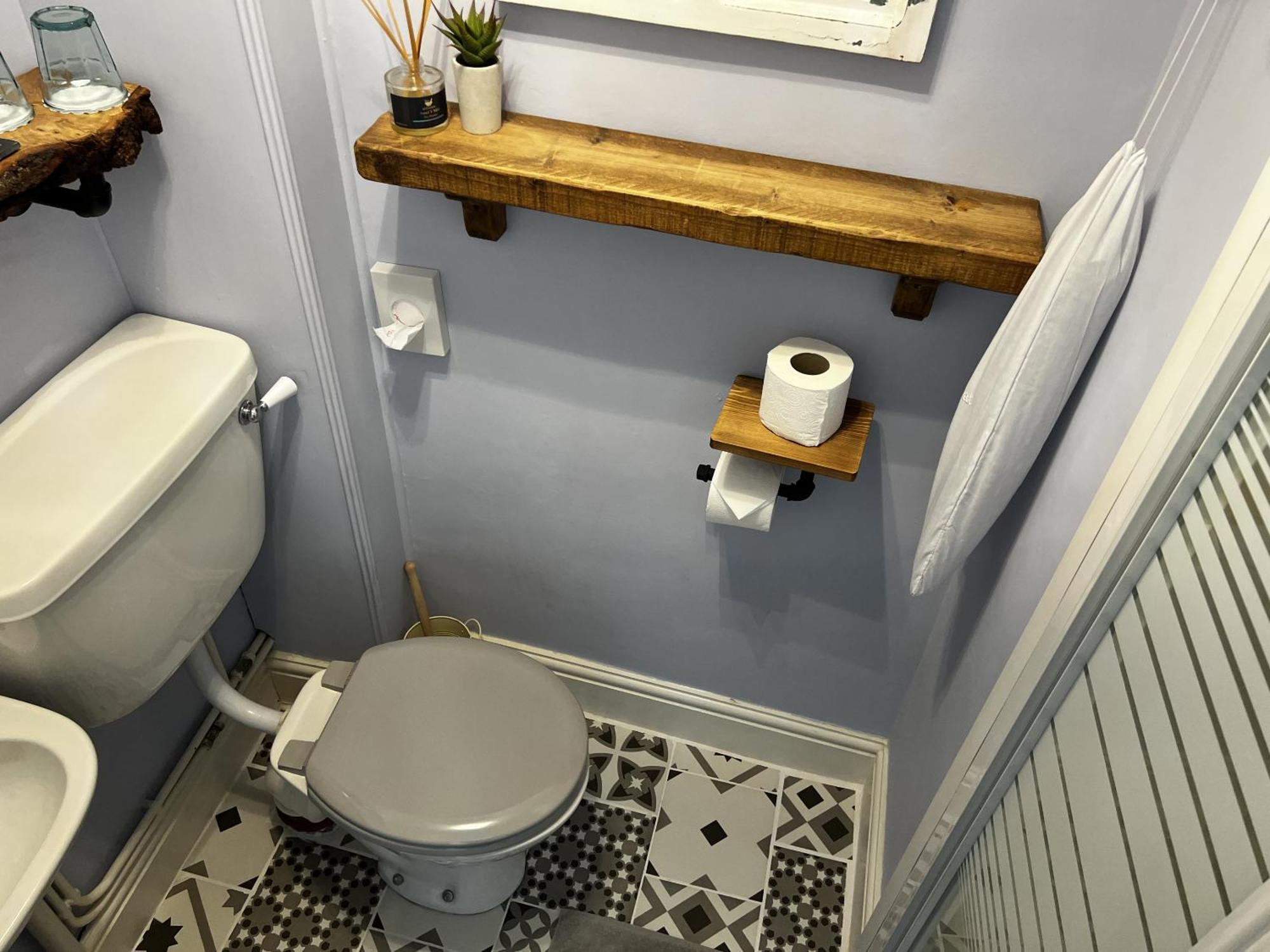 Deluxe Double Room with Shower