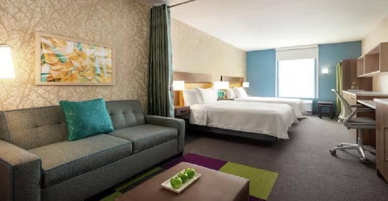 One-Bedroom King Suite