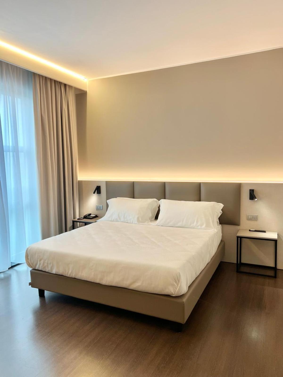 Double Room,1648031216:JPEG