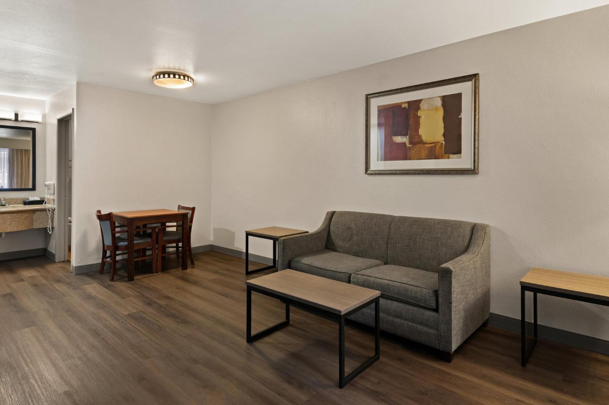 Two Room Suite with One King Bed Non-Smoking