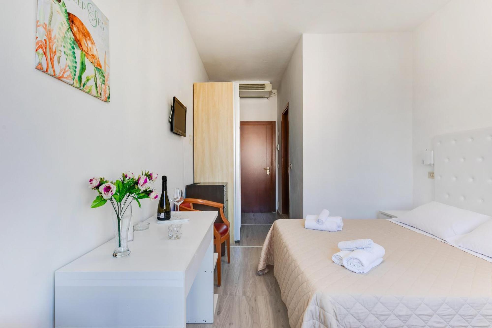 Double or Twin Room Balcony