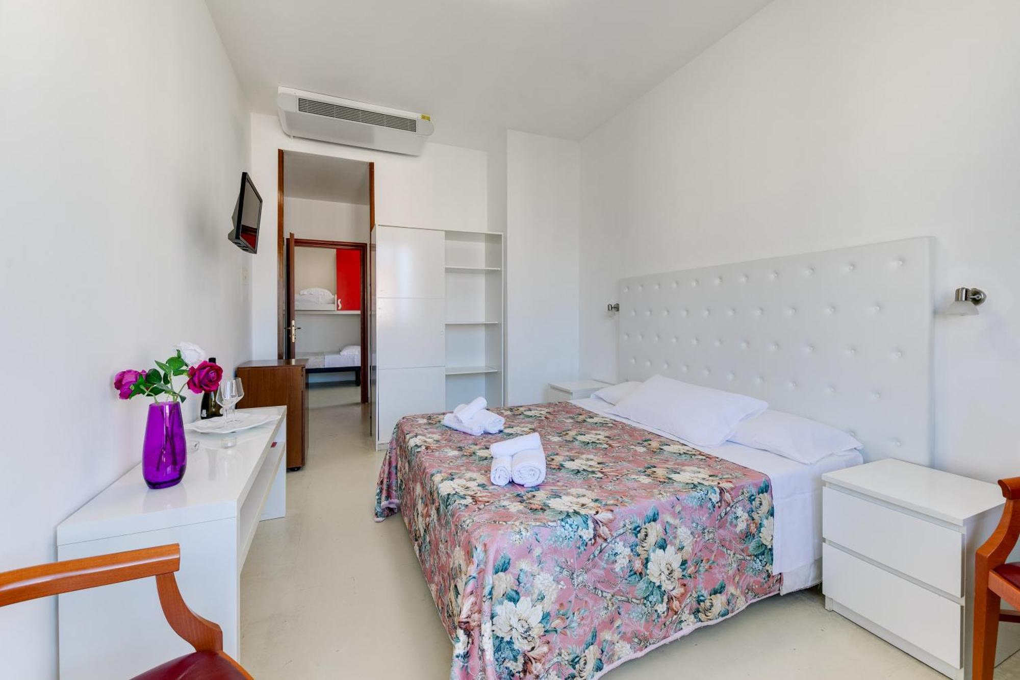 Double or Twin Room Balcony